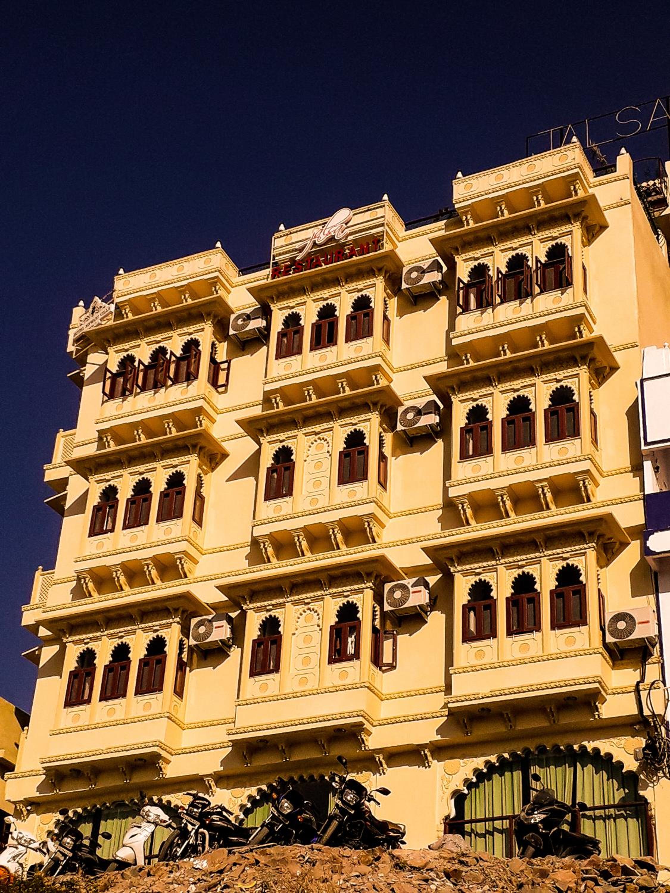 Hotel Mewari Villa PURE VEG