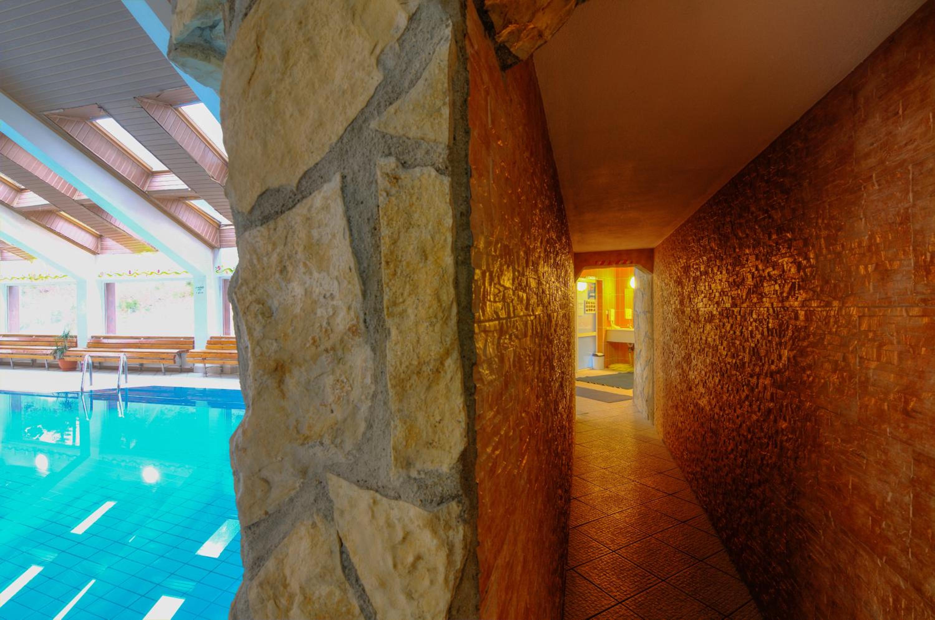 Resort Cheile Gradistei Moieciu view 2