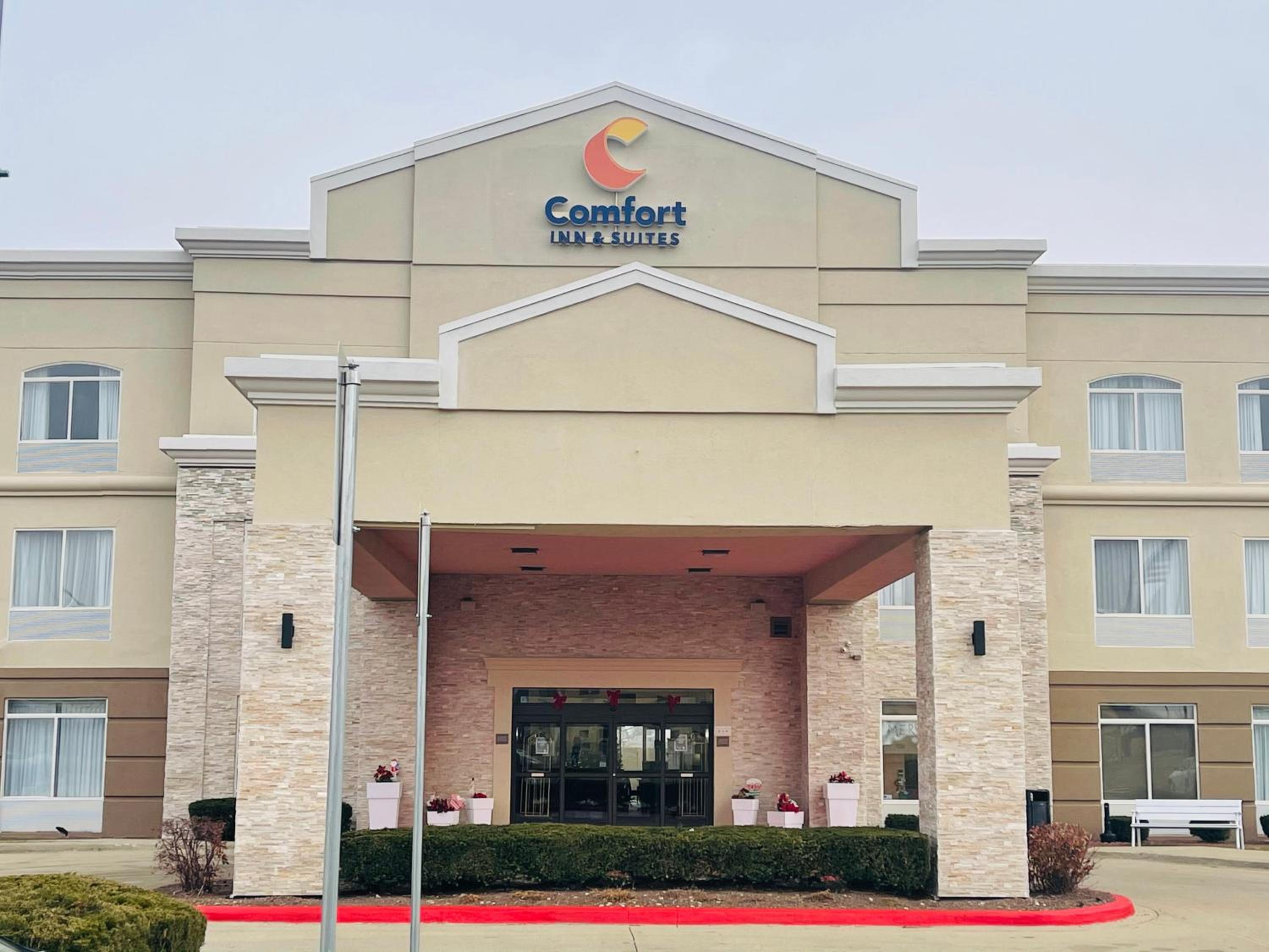 Comfort Inn & Suites Decatur-Forsyth view 3