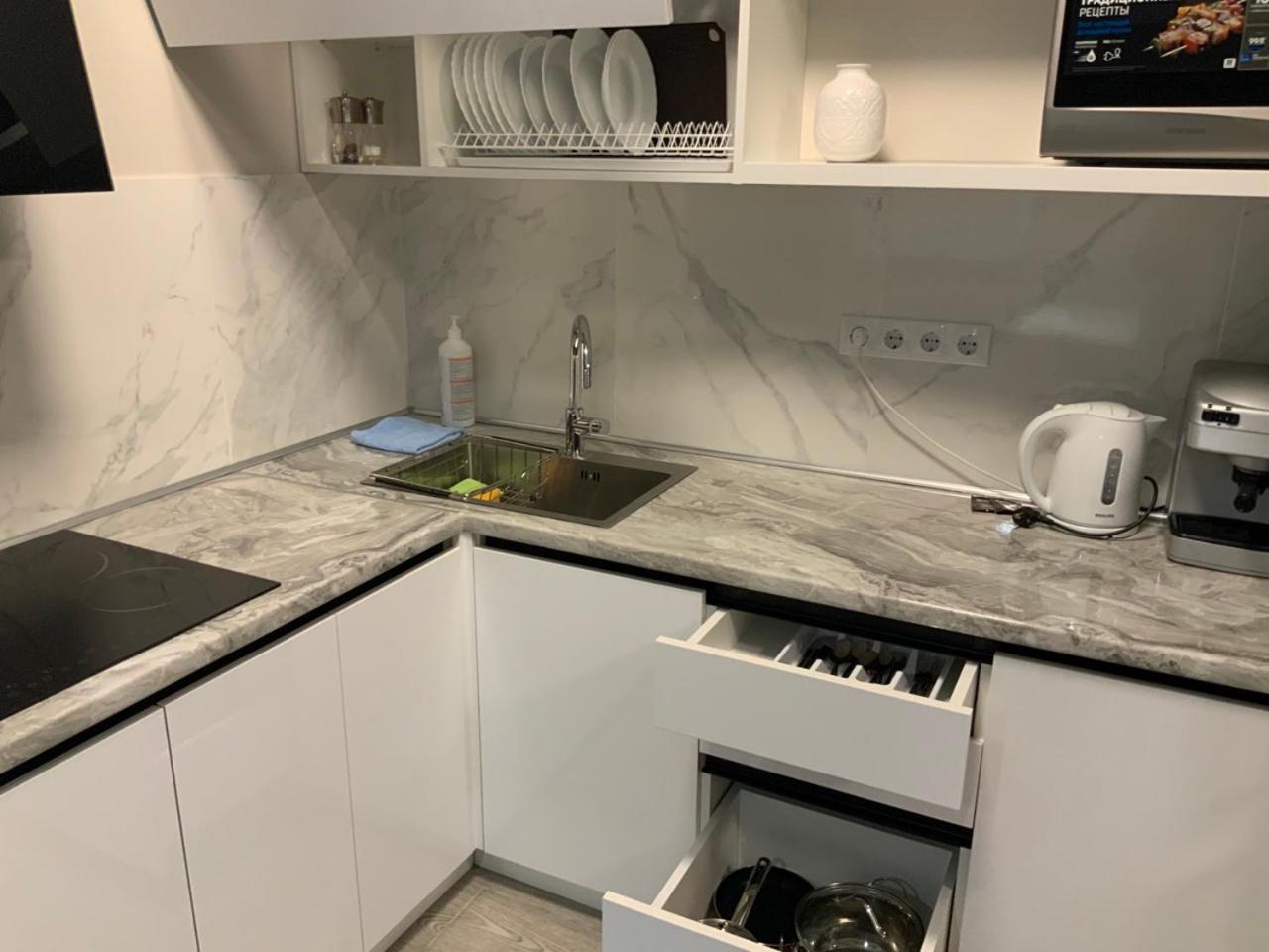 VIP apartment у центрі міста, новобудЖК Театральний,дуже простора view 4
