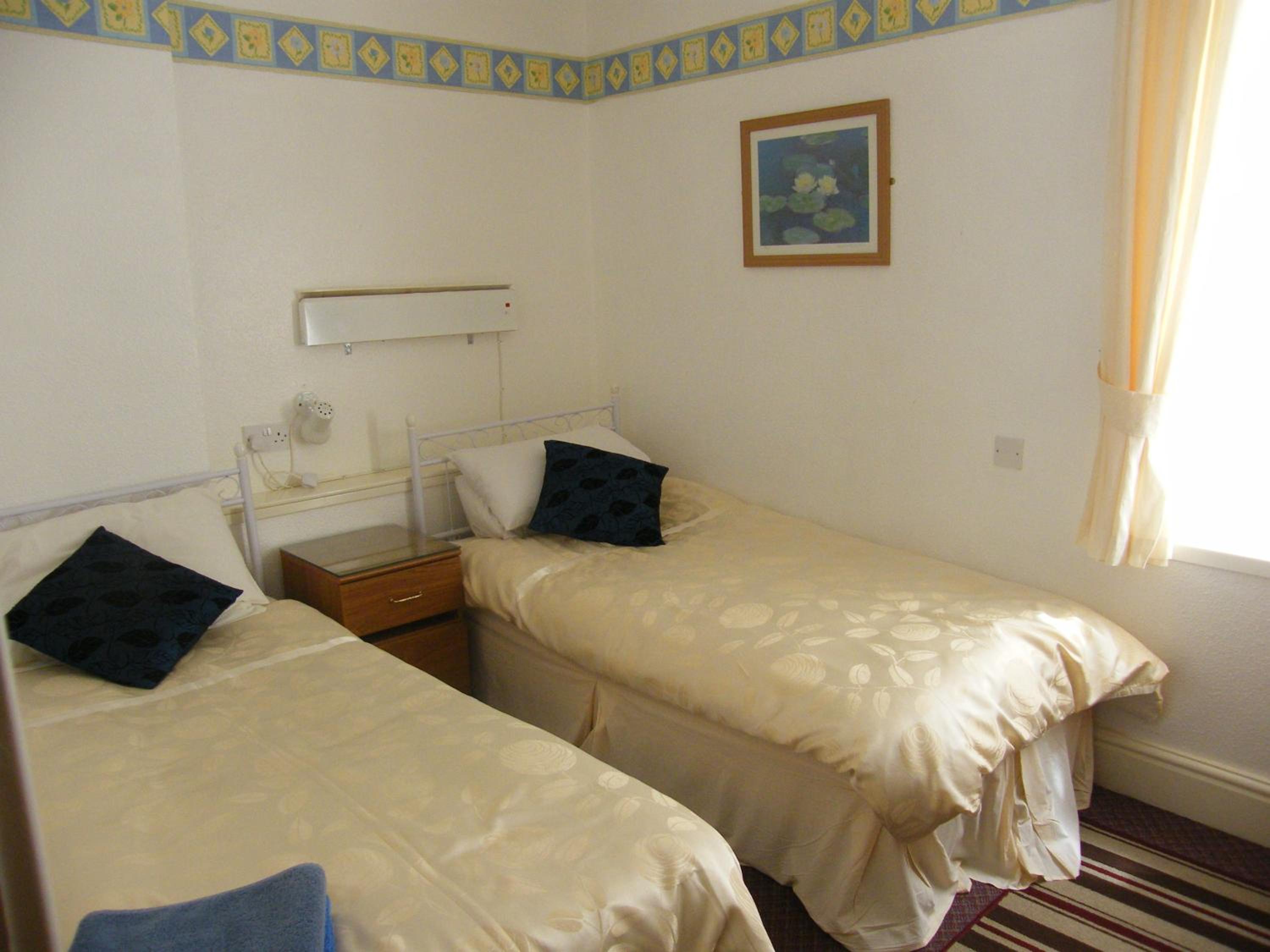 Alondra Hotel