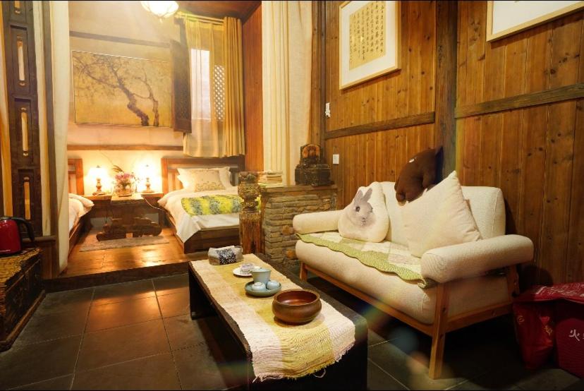 WuYuan QiYe YanXiang Guesthouse