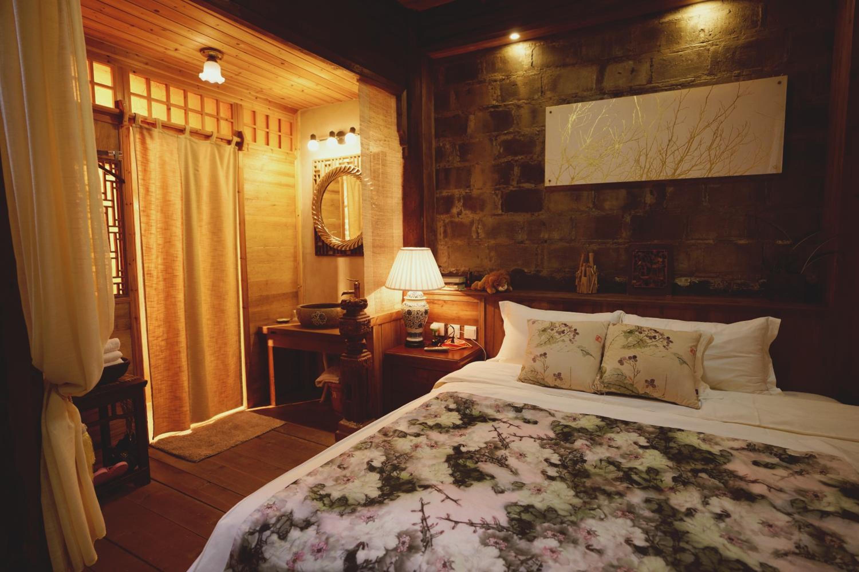 WuYuan QiYe YanXiang Guesthouse