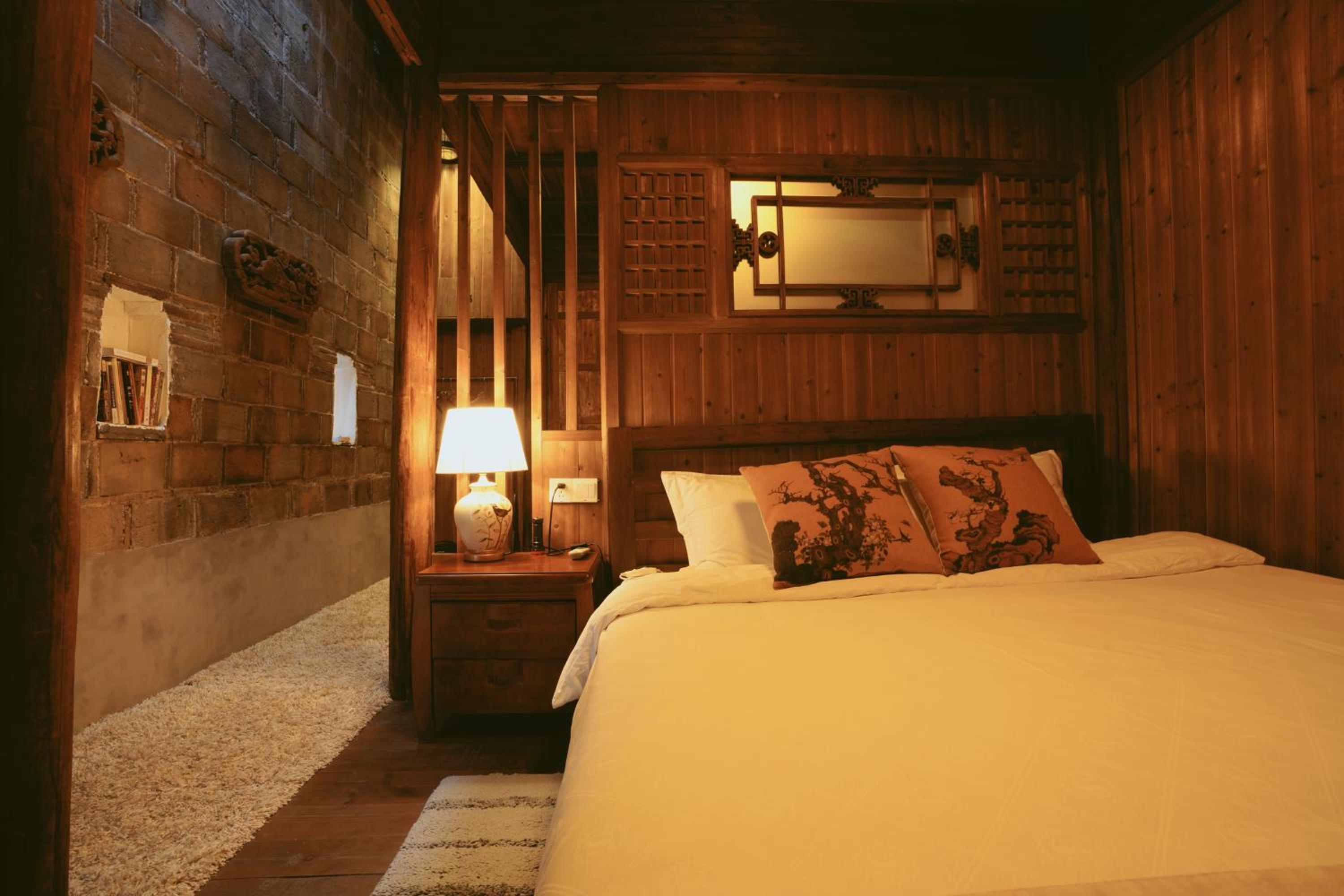 WuYuan QiYe YanXiang Guesthouse