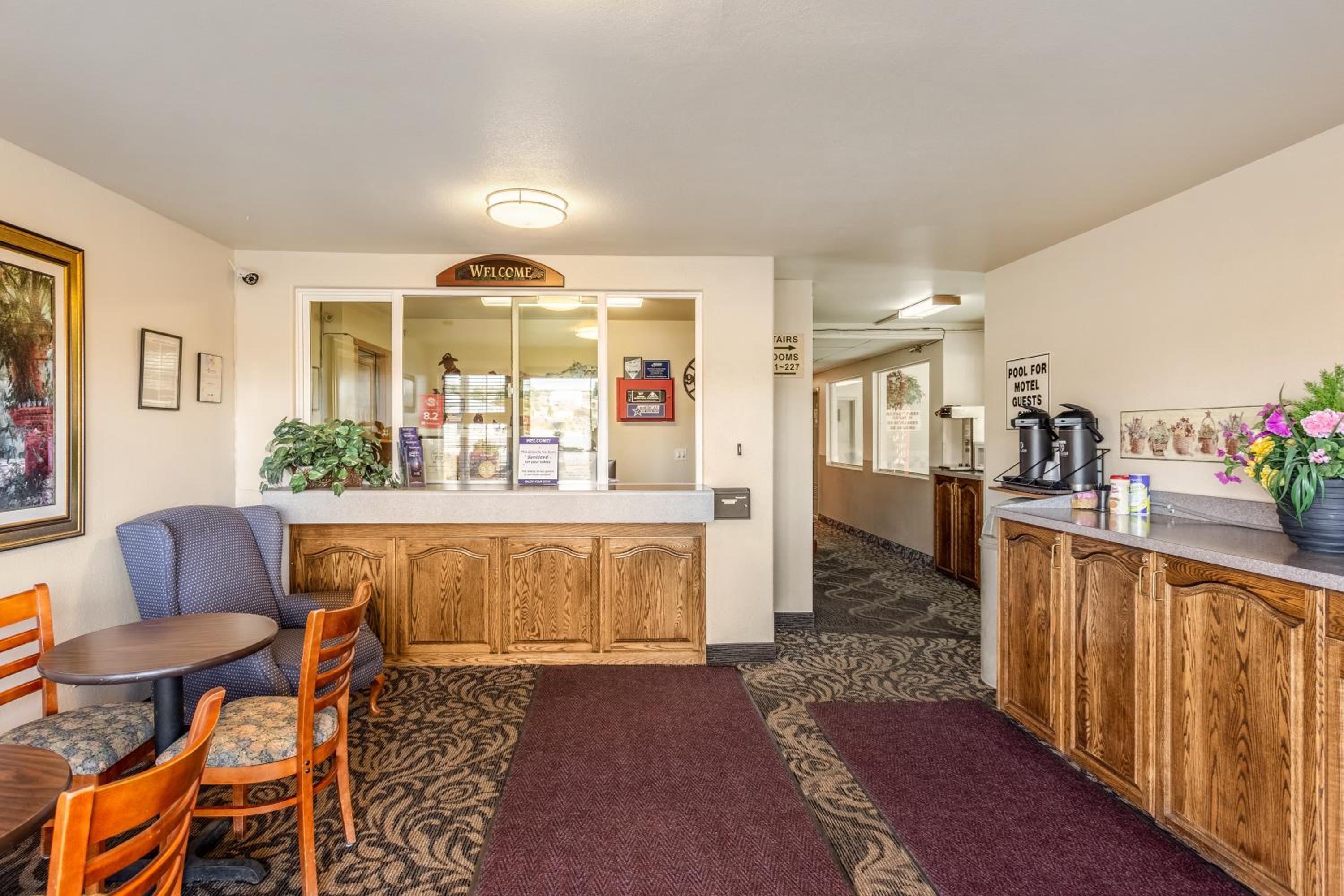 Americas Best Value Inn Burns