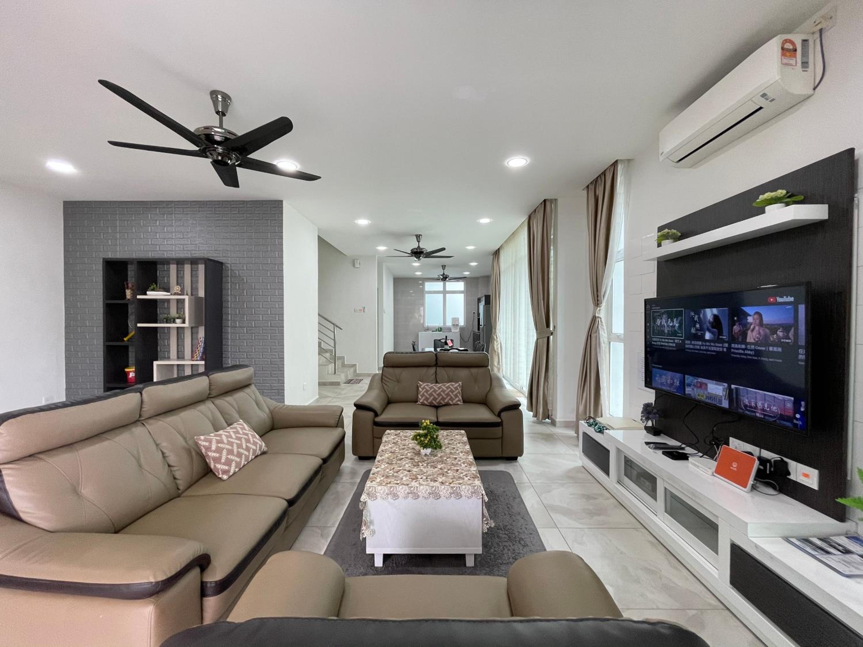 Langkawi Cozy Holiday Home at Taman Indah by Zervin photo 8