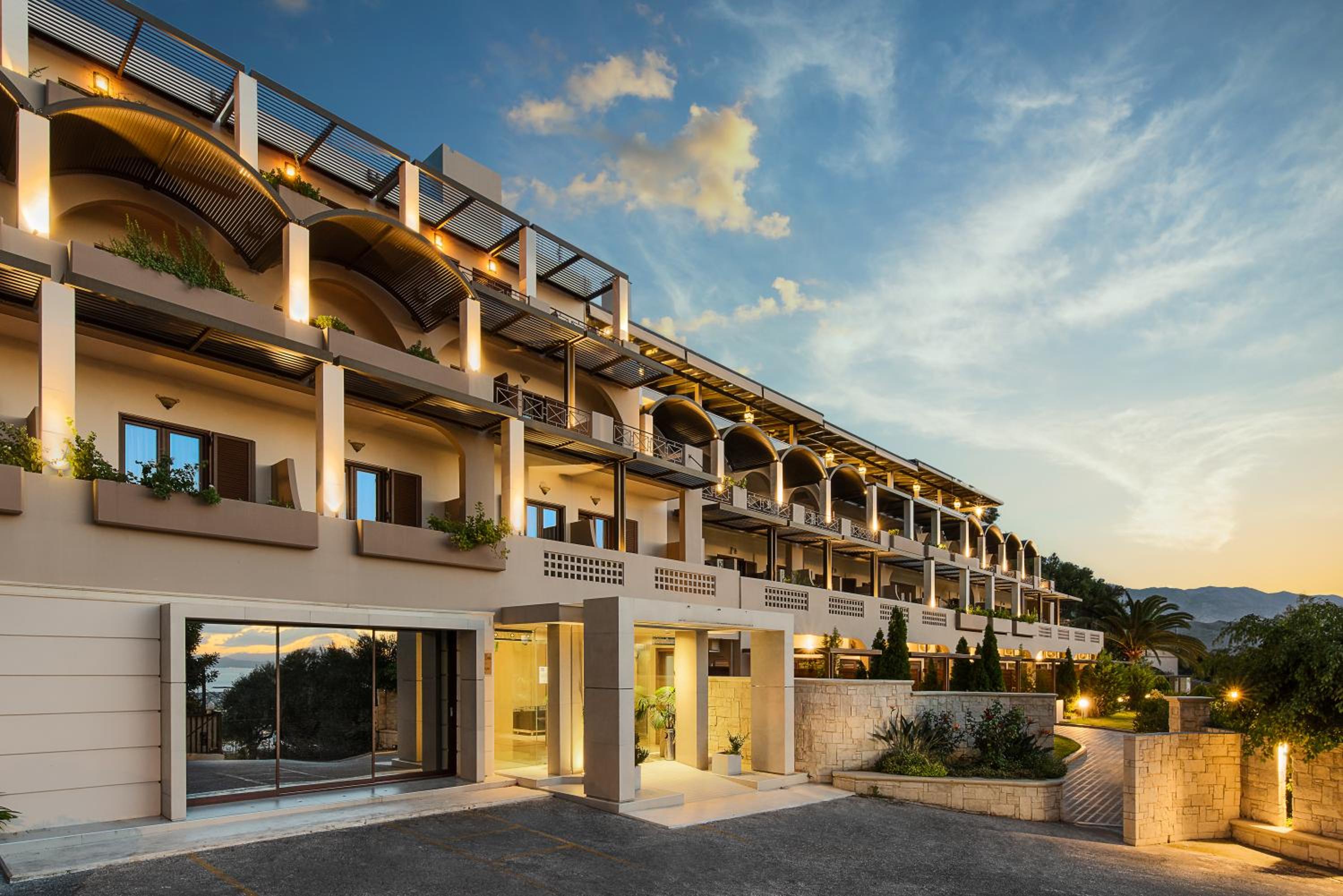 Hotel Royal Sun - Image 1