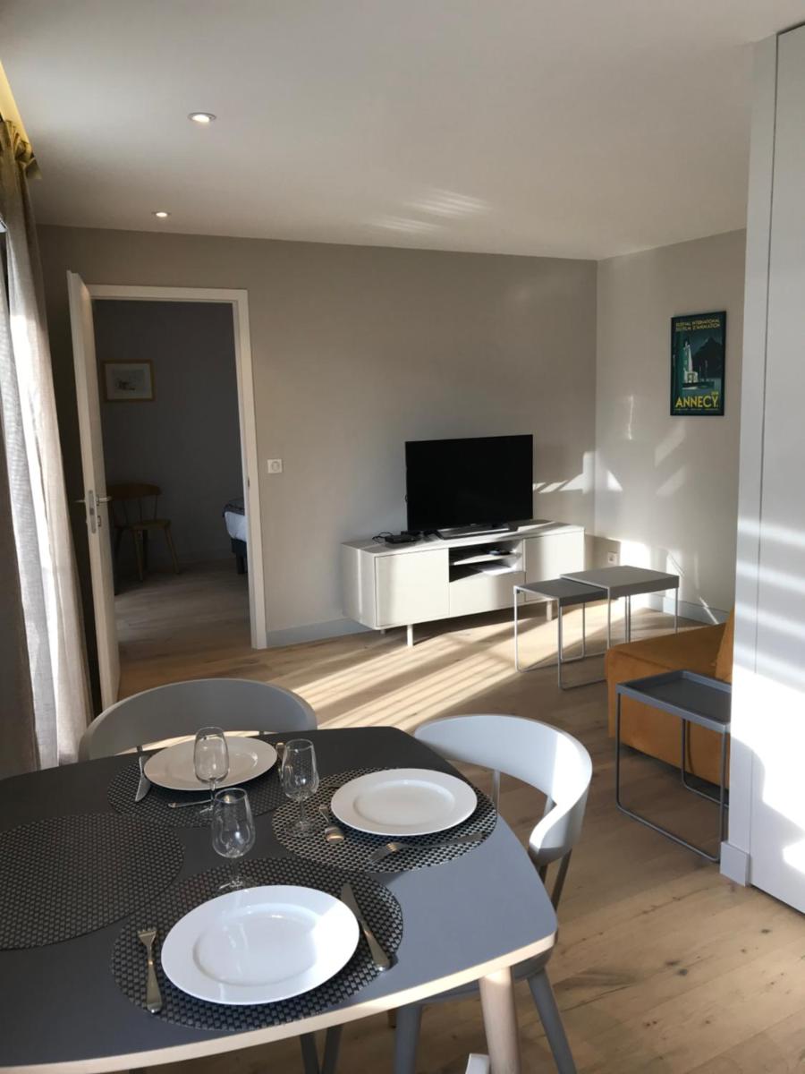 Hotel LA COSTIERE DU LAC - ANNECY - Vieille ville, Plage, Garage - Image 1