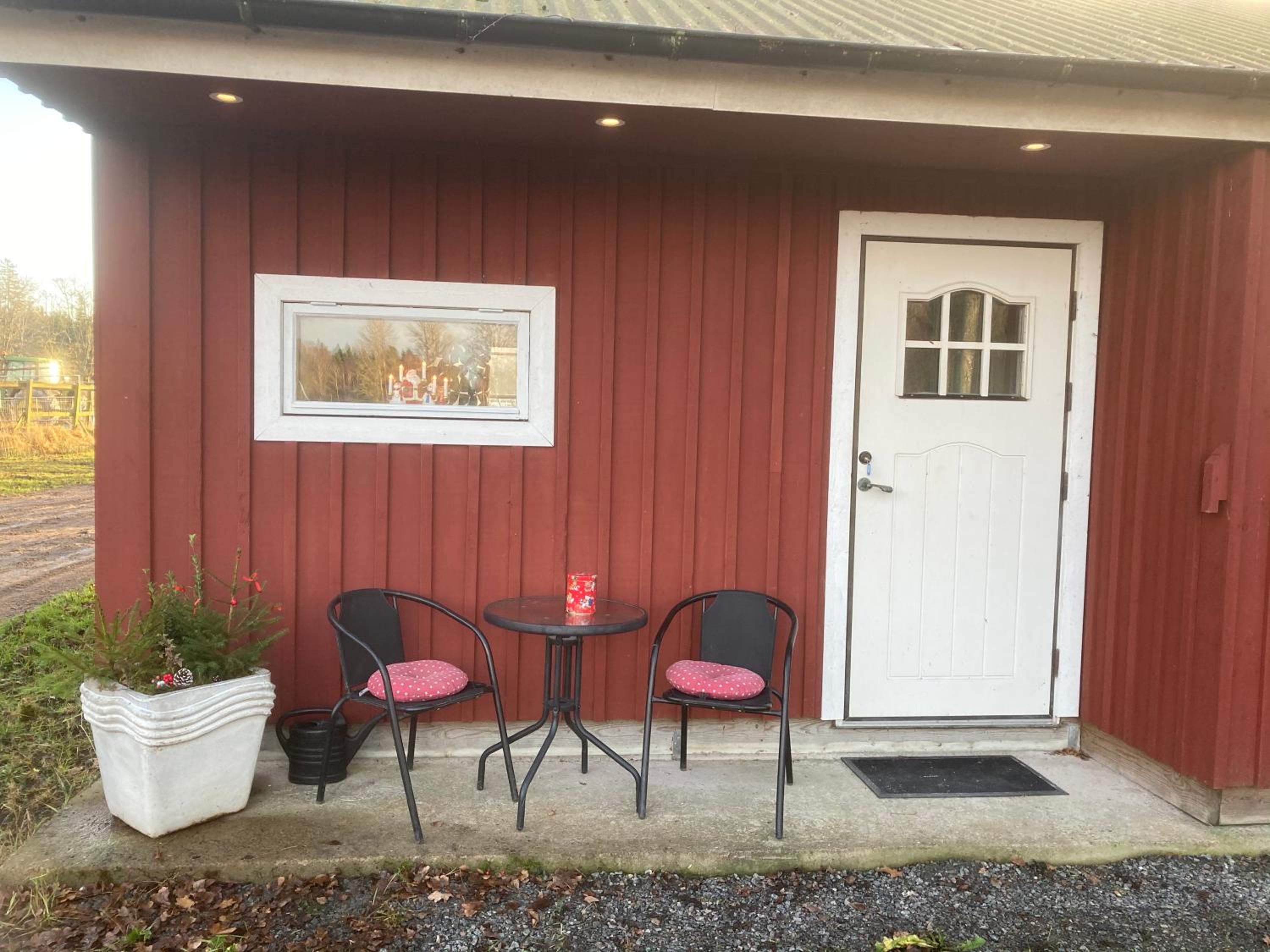 Strandnära Stuga Vänersnäs