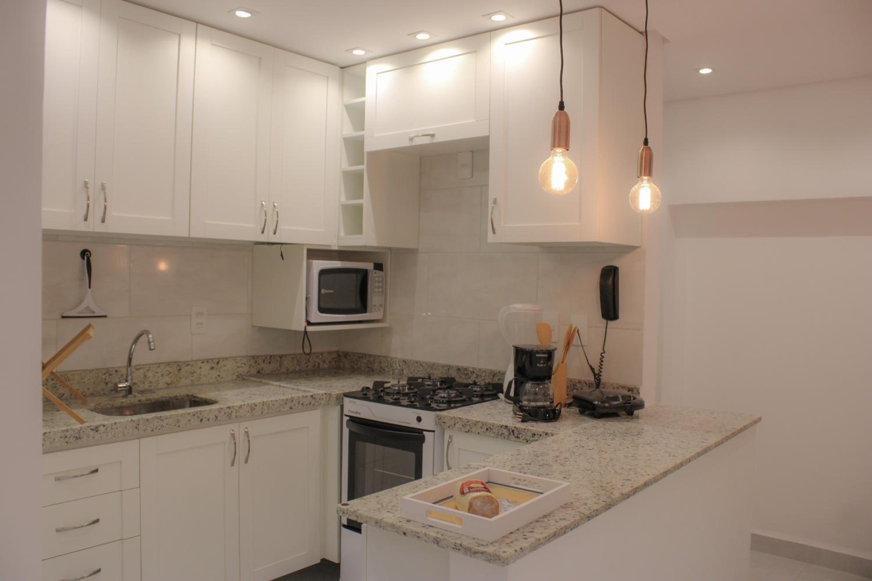Apartamento com 2 quartos a 50 metros da praia