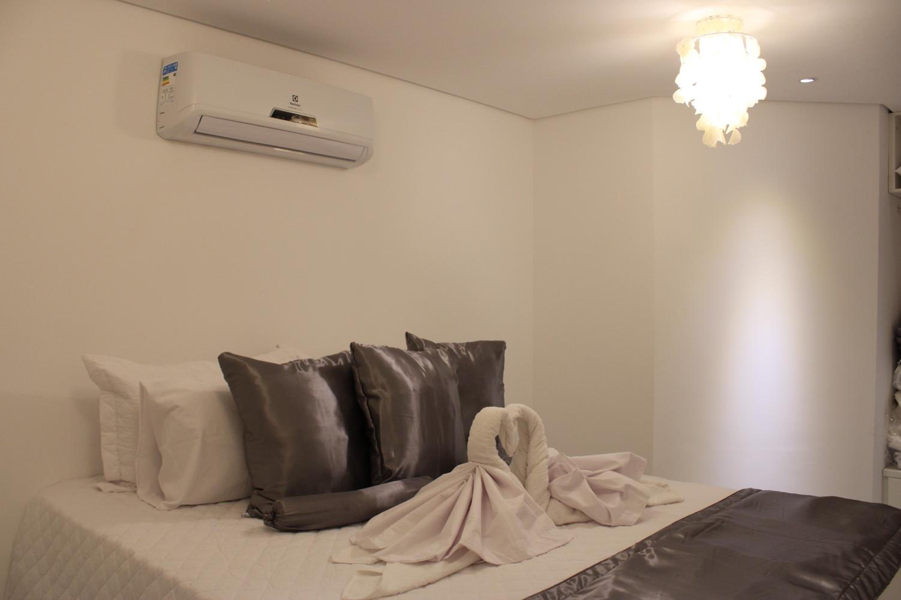 Apartamento com 2 quartos a 50 metros da praia
