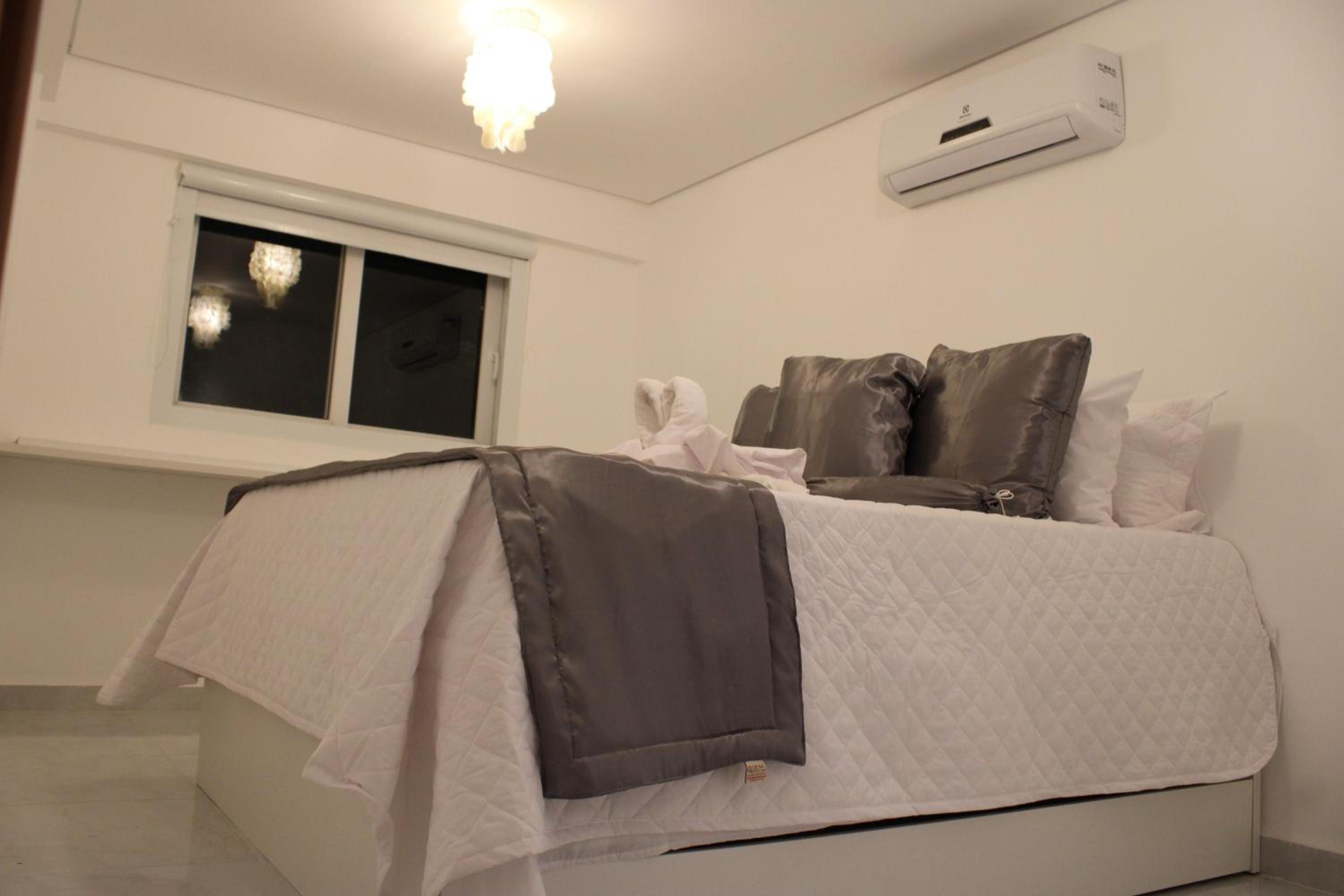Apartamento com 2 quartos a 50 metros da praia