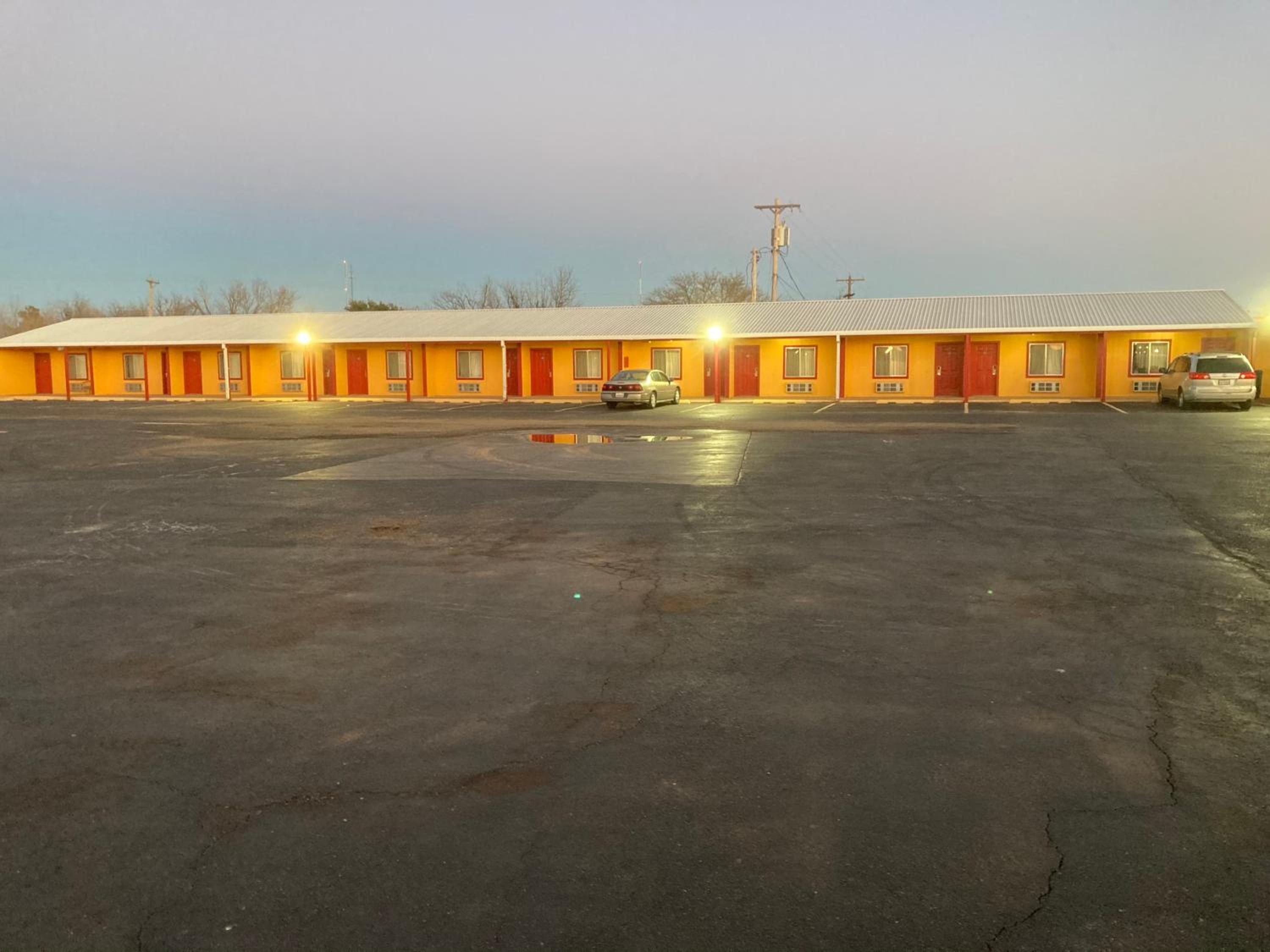 Childress Vacations - Childress Inn - Property Image 7