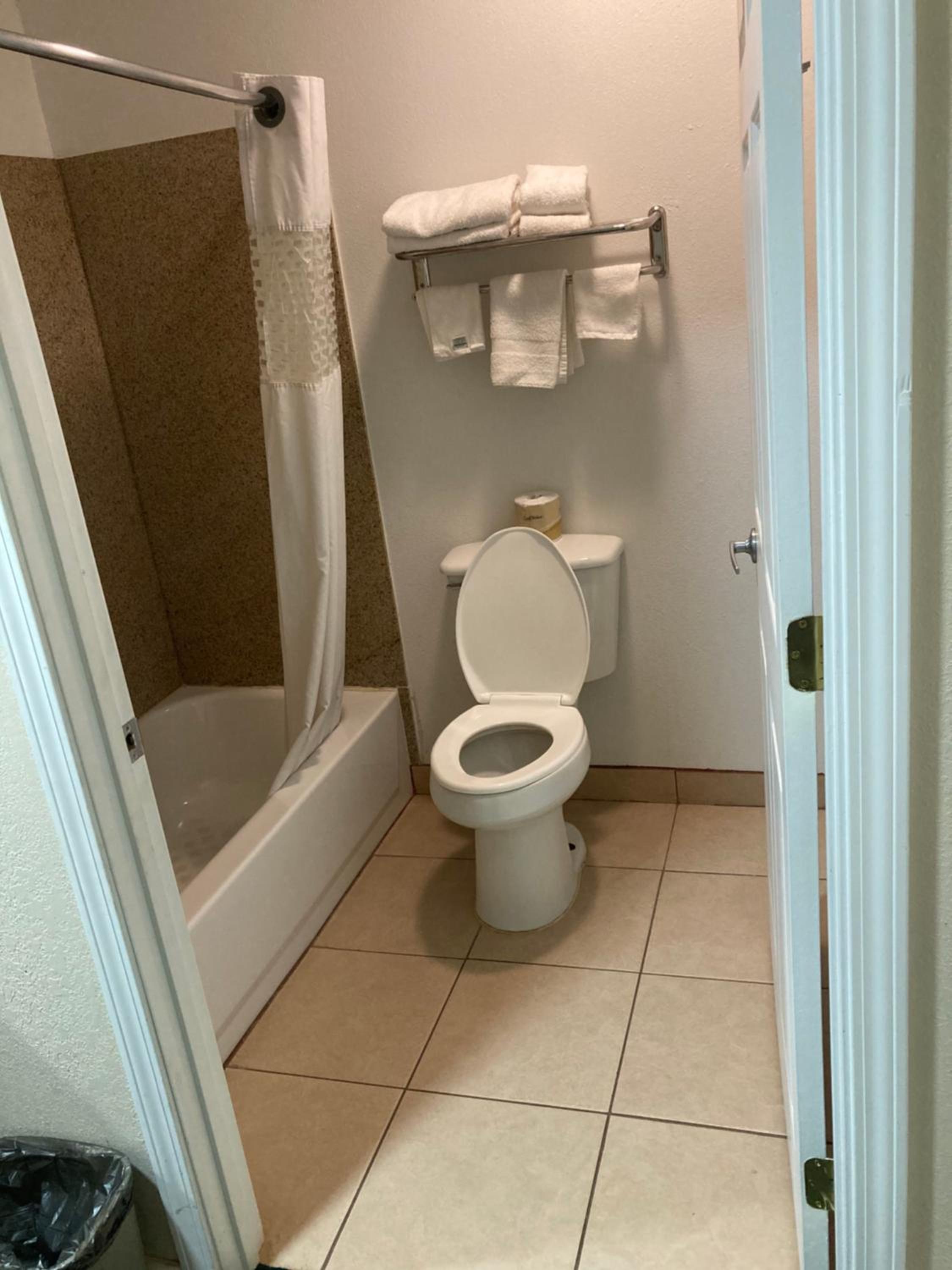 Childress Vacations - Childress Inn - Property Image 6