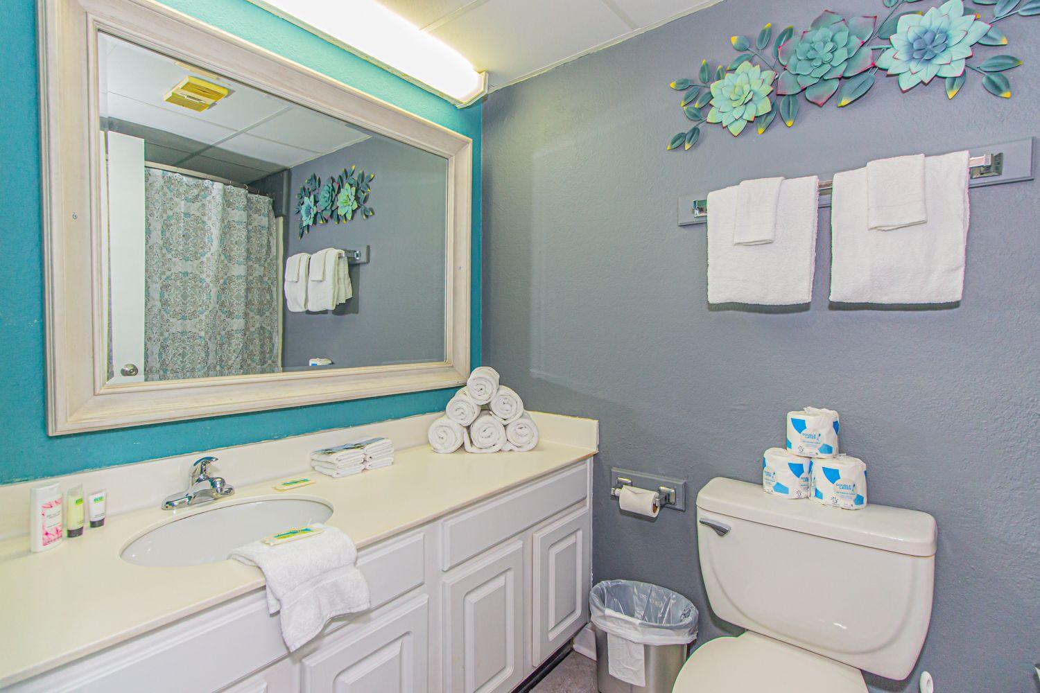 Completely Renovated King Suite Perfect for 4! Sea Mist 51306 view 5