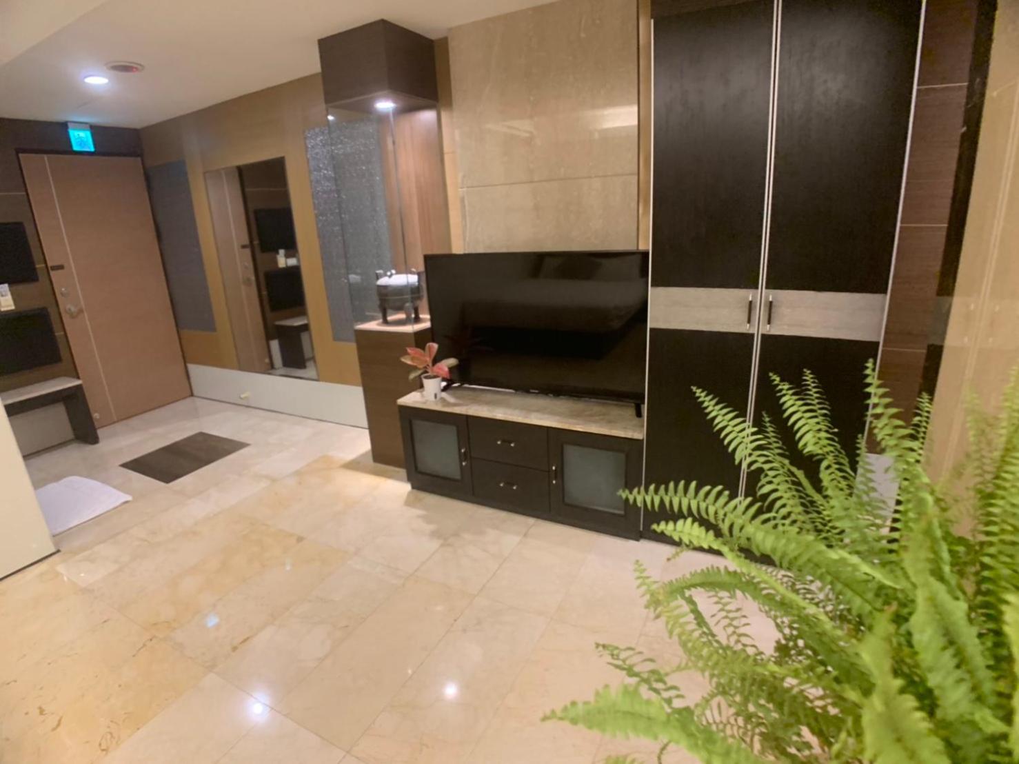 Michelle hotel