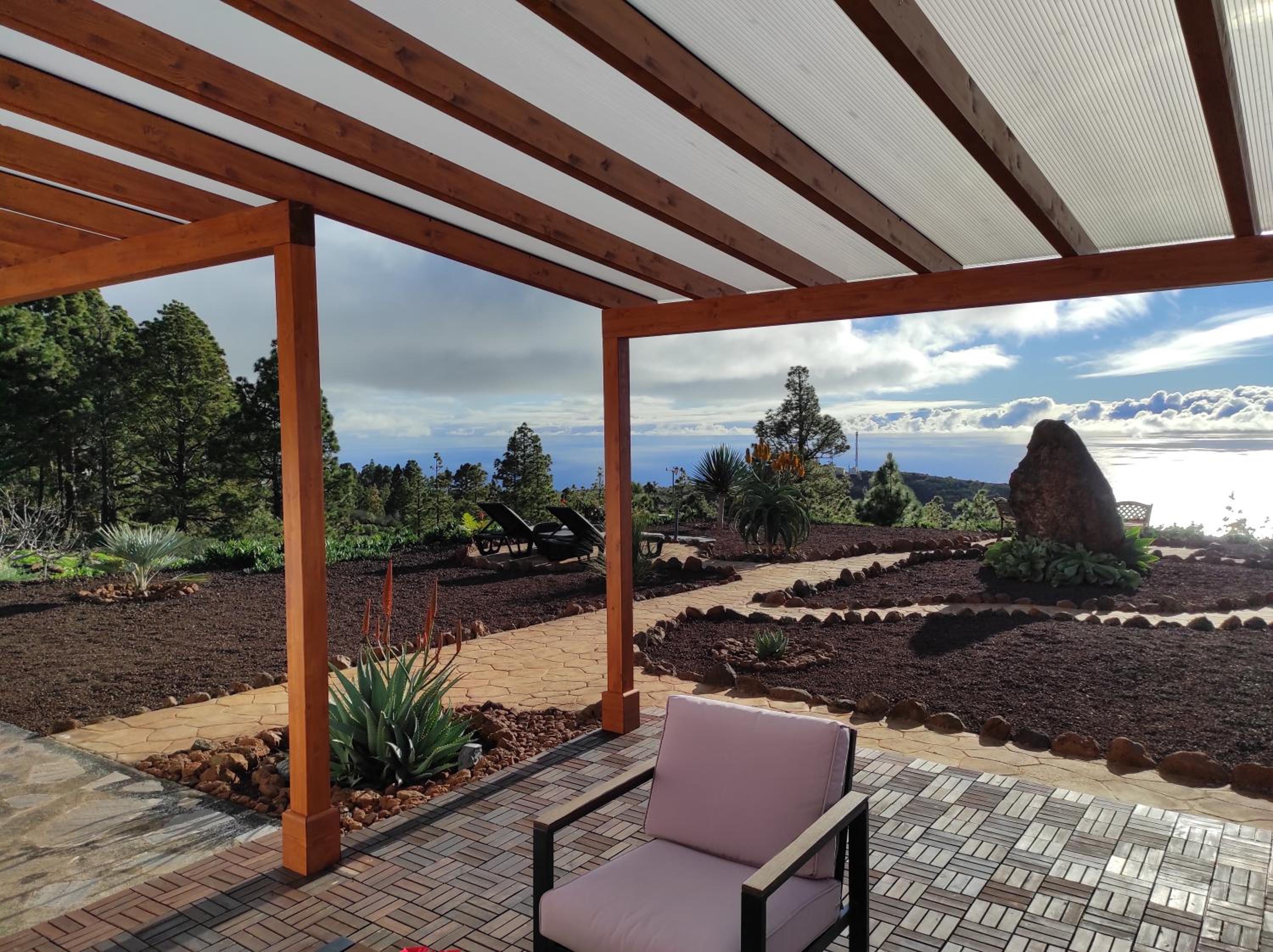 Casa Los Almendros Jacuzzi Garden view 2