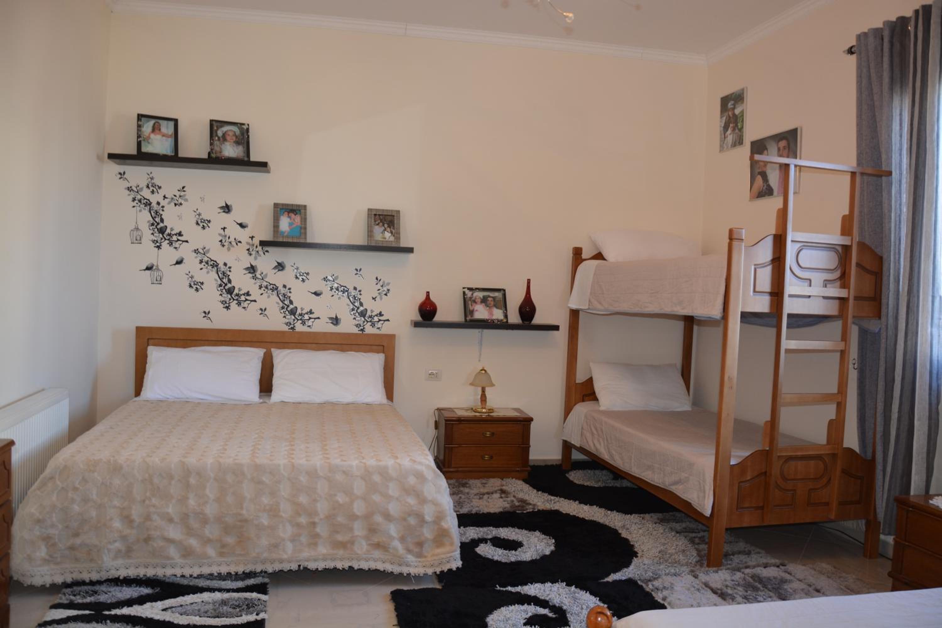 Guest house Memushi