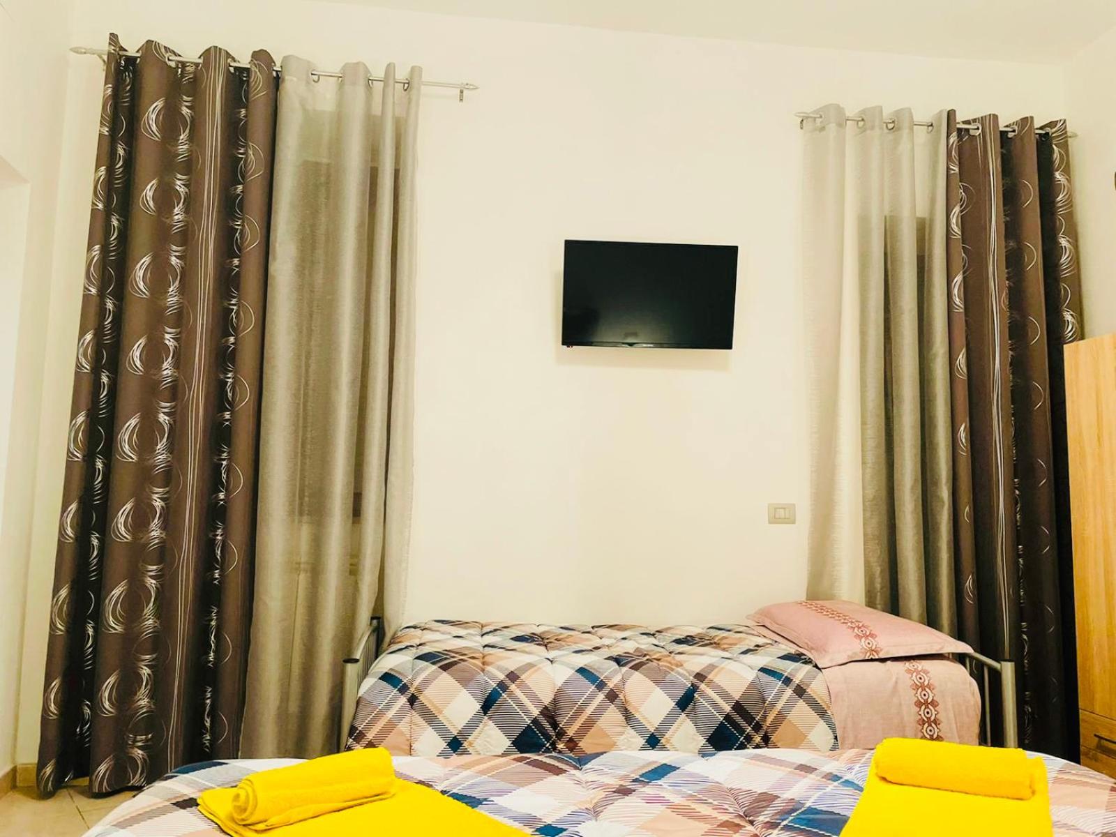 Somma Lombardo Vacations - Casa Dei Fiori 3 - Property Image 10