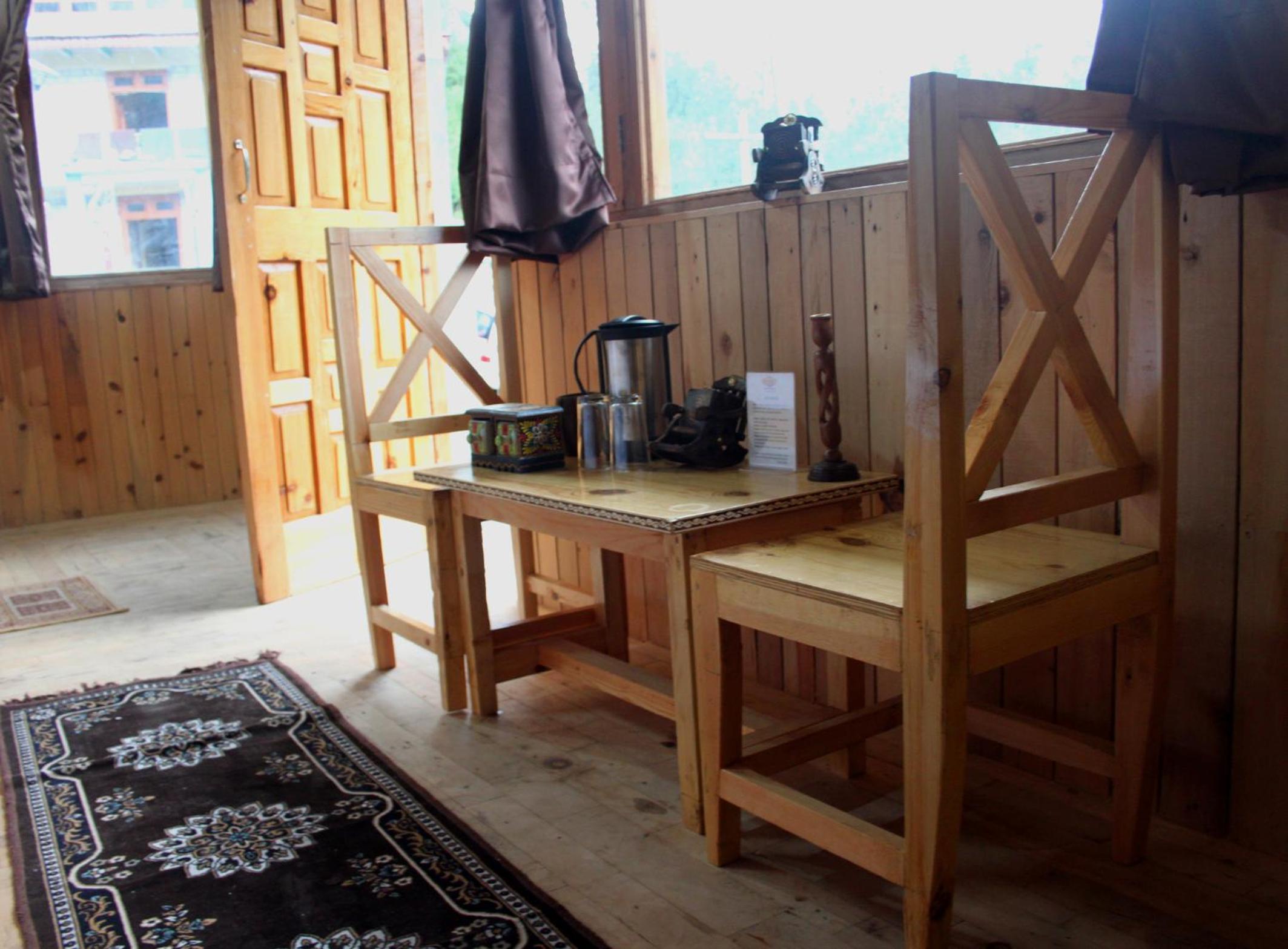 Photo 10