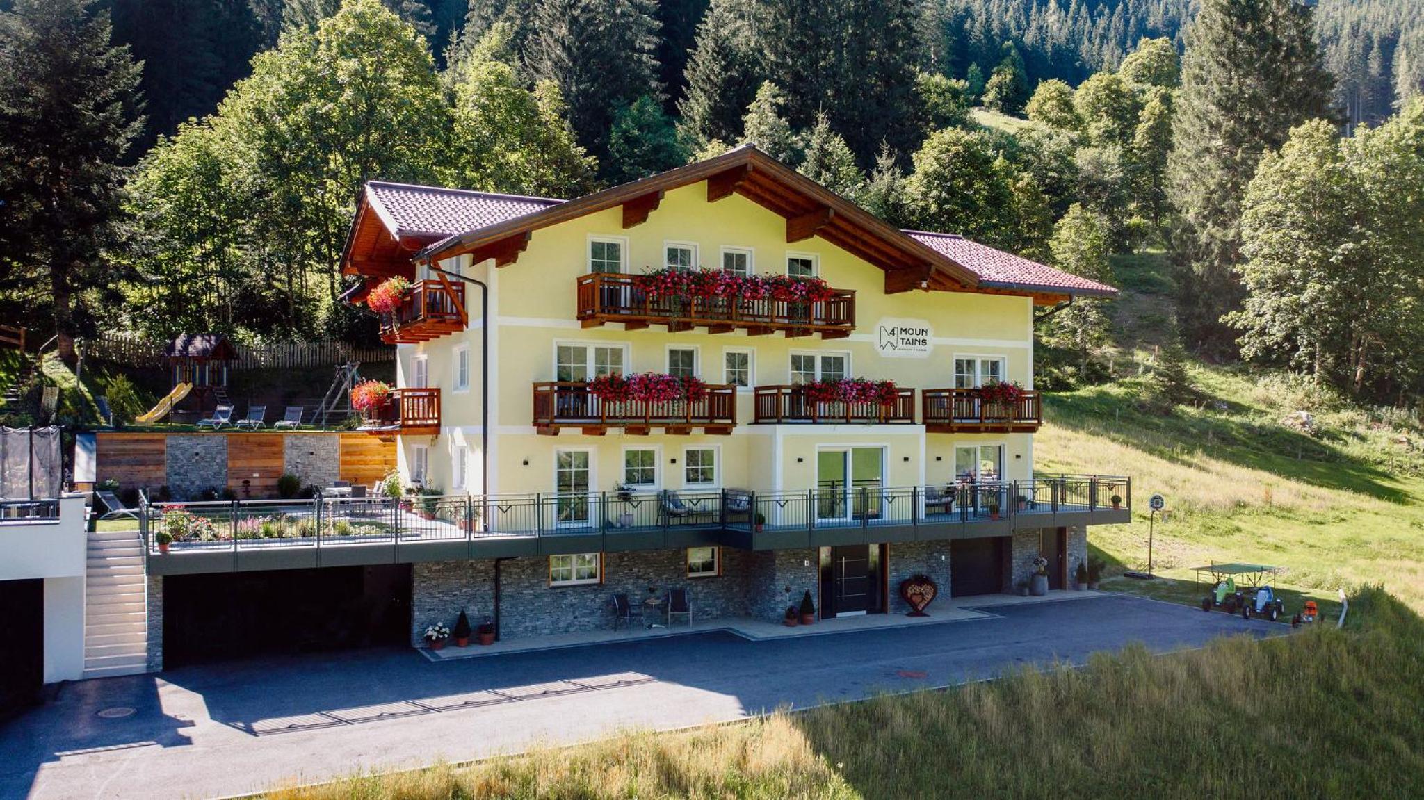 Hotel 4 Mountains Apartments - Image 1