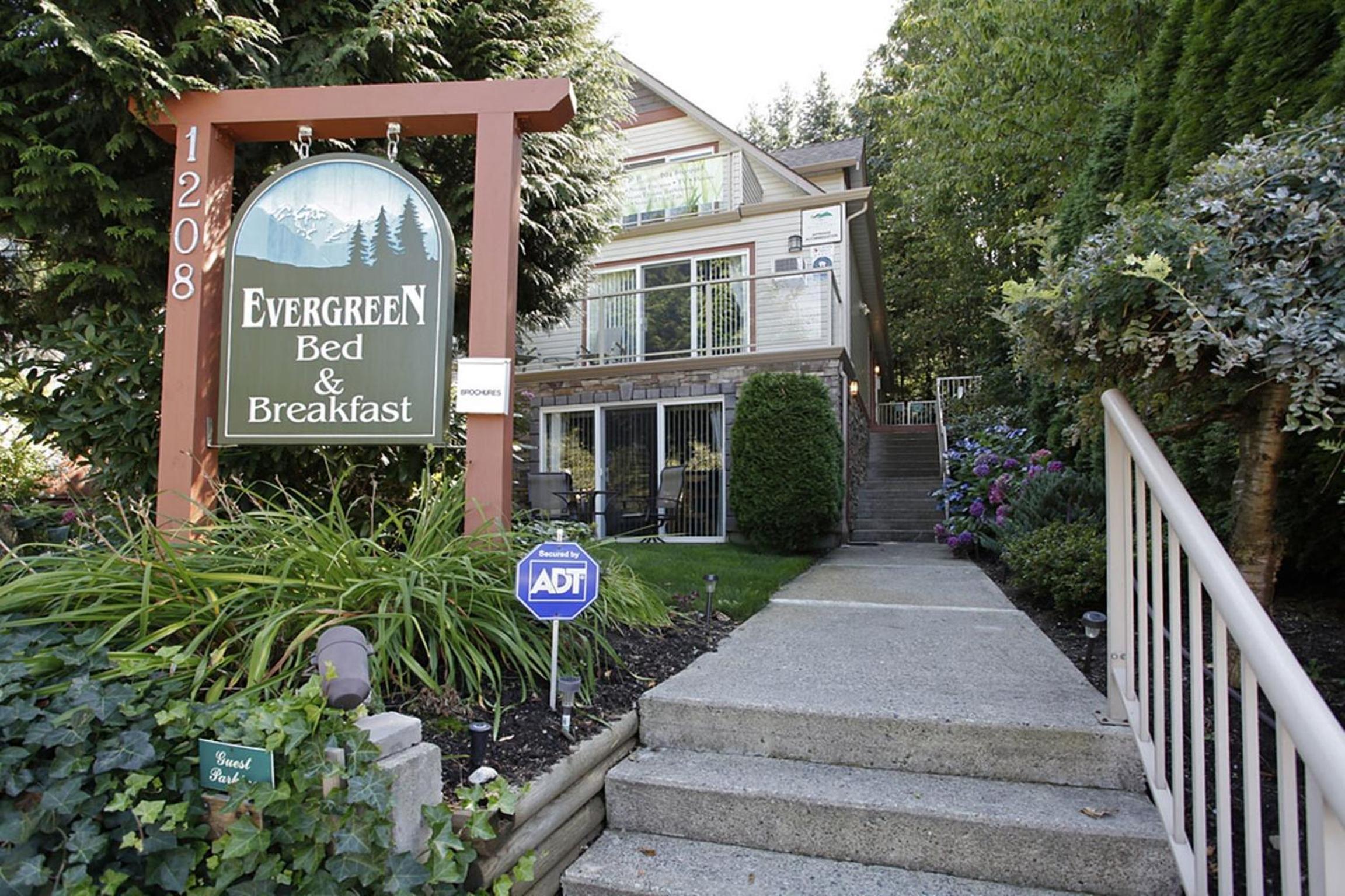 Evergreen Bed & Breakfast - Image 1