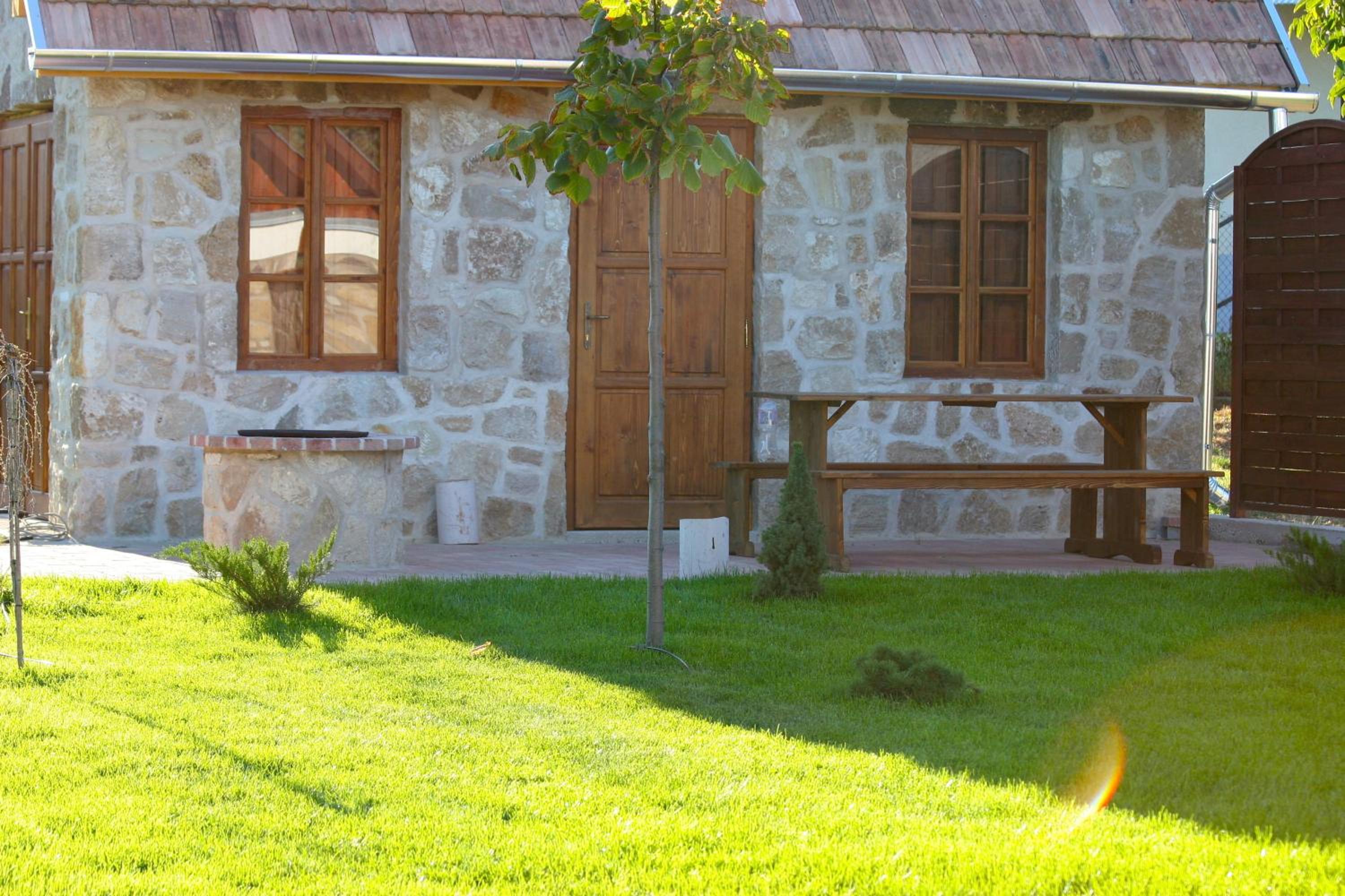 Cziróka Vendégház view 5