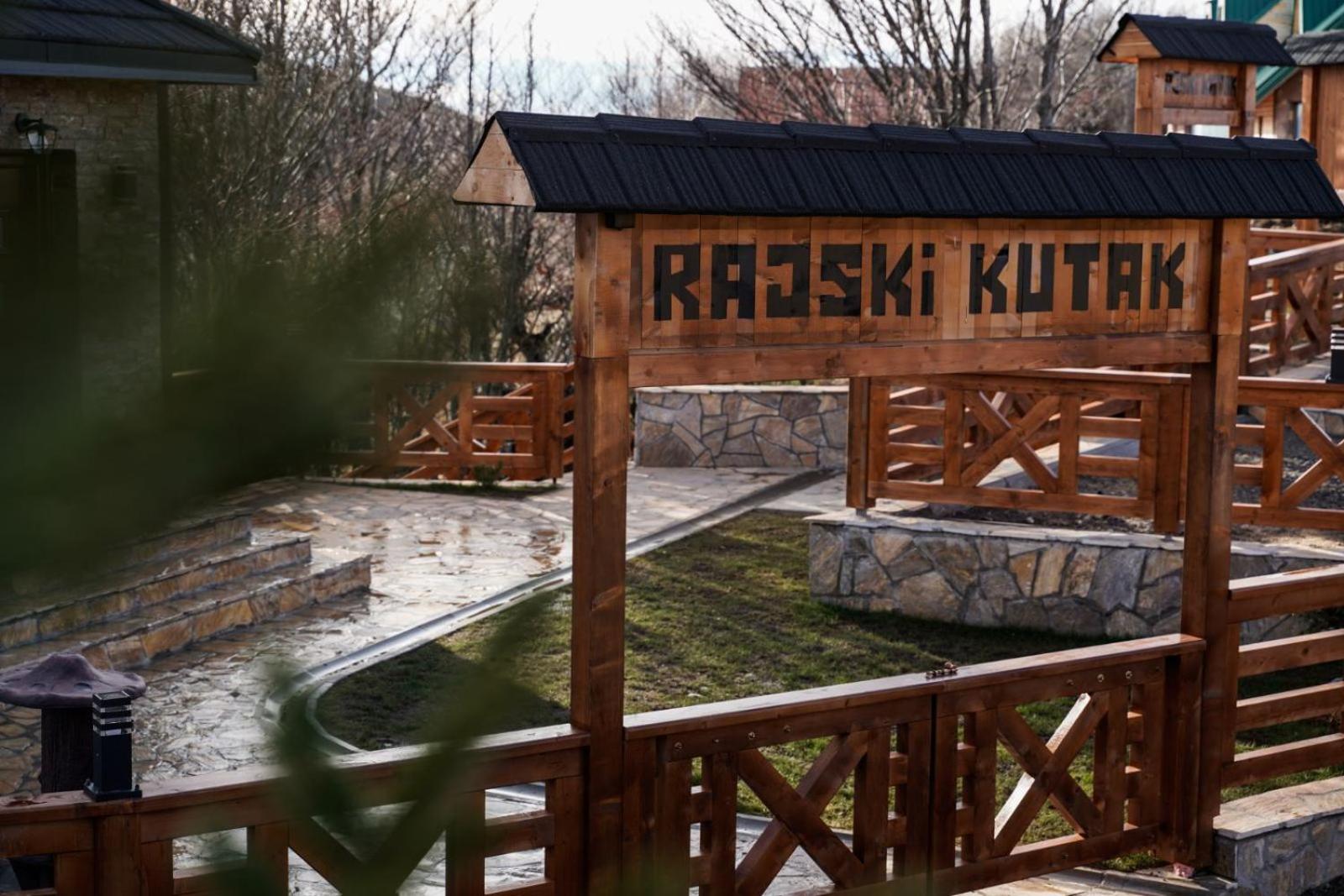 Vila Rajski kutak Kopaonik view 3