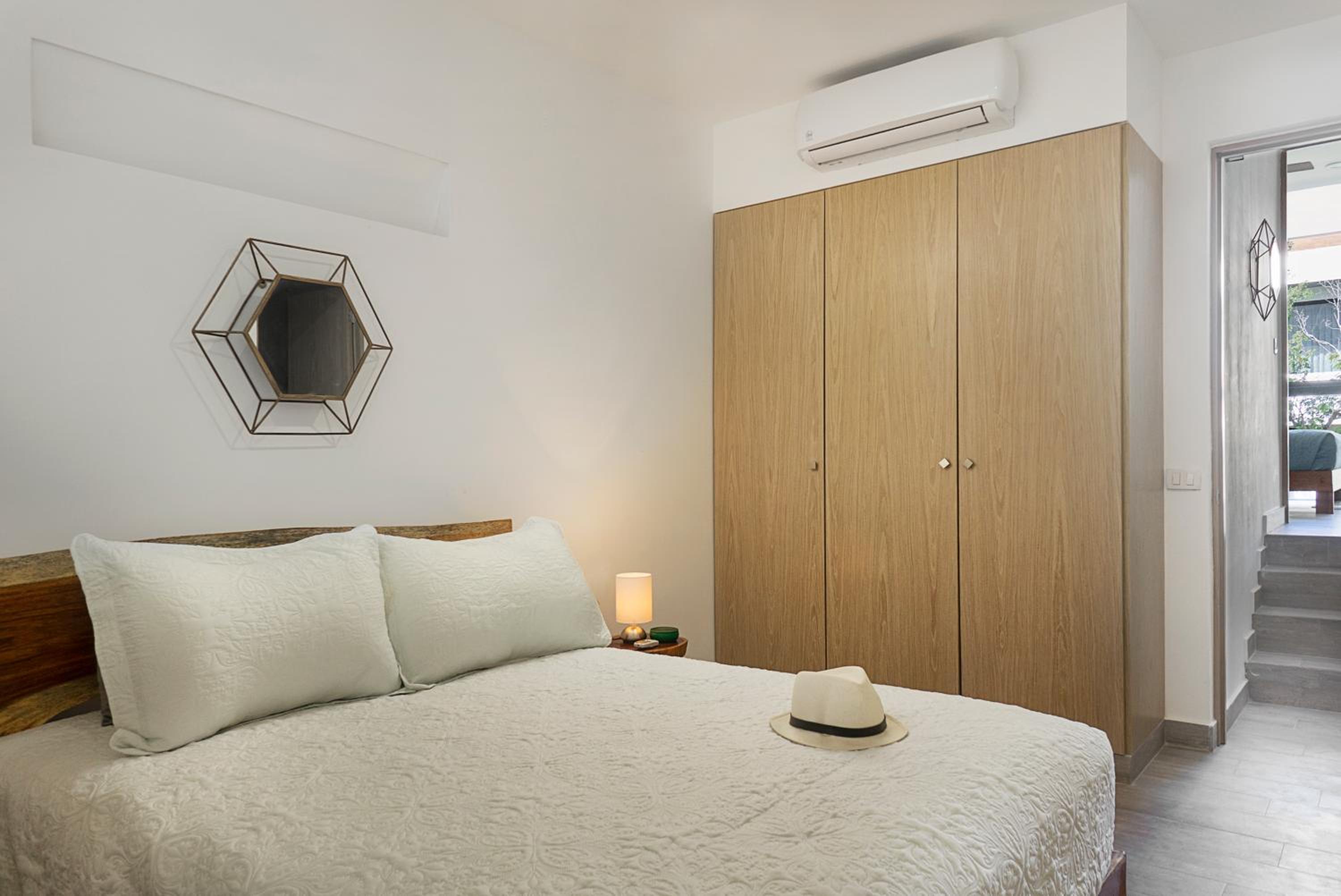 Townhouse, Zama, 3 Levels PH+Private Rooftop, Pool view 5