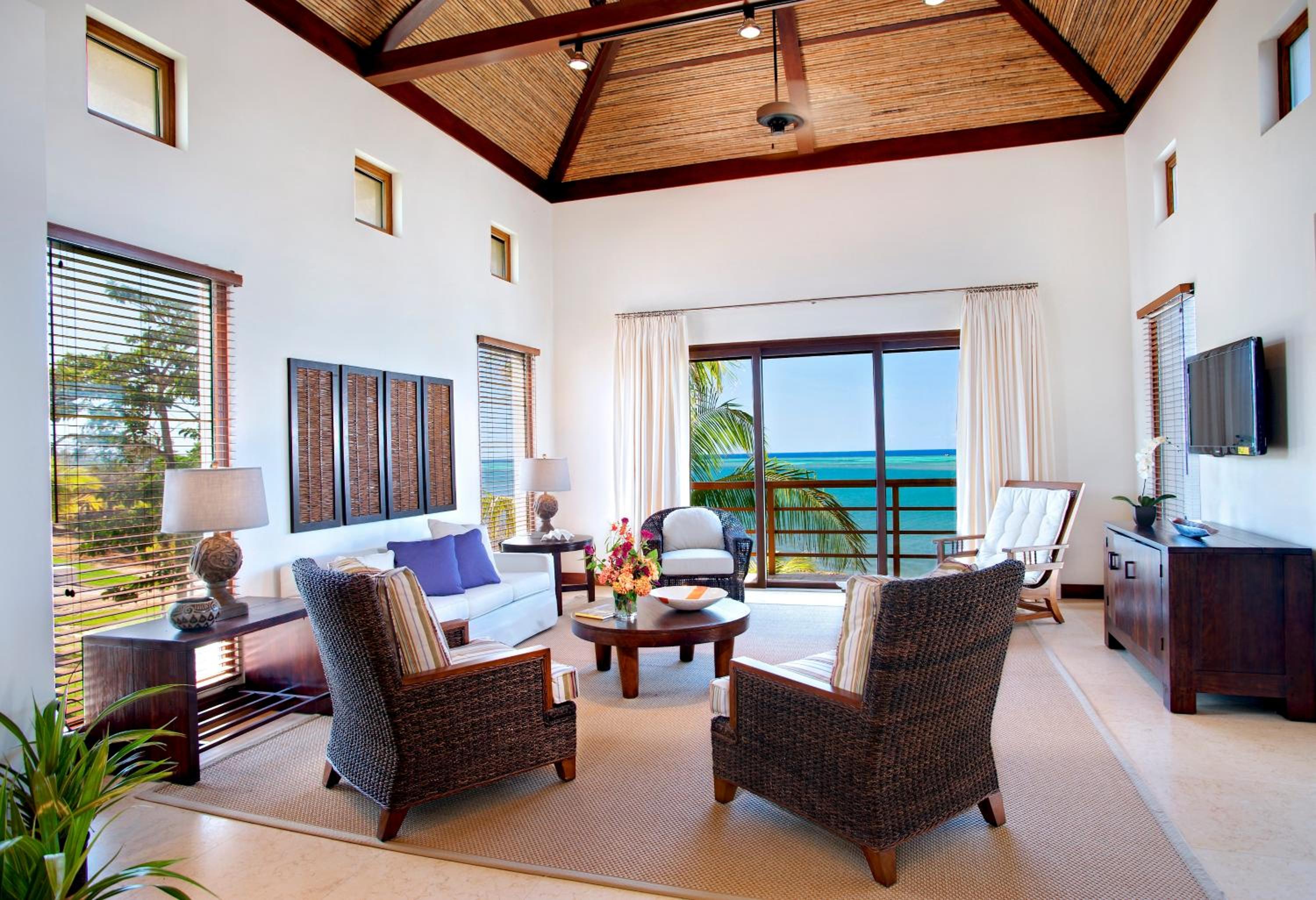 Las Verandas Hotel & Villas