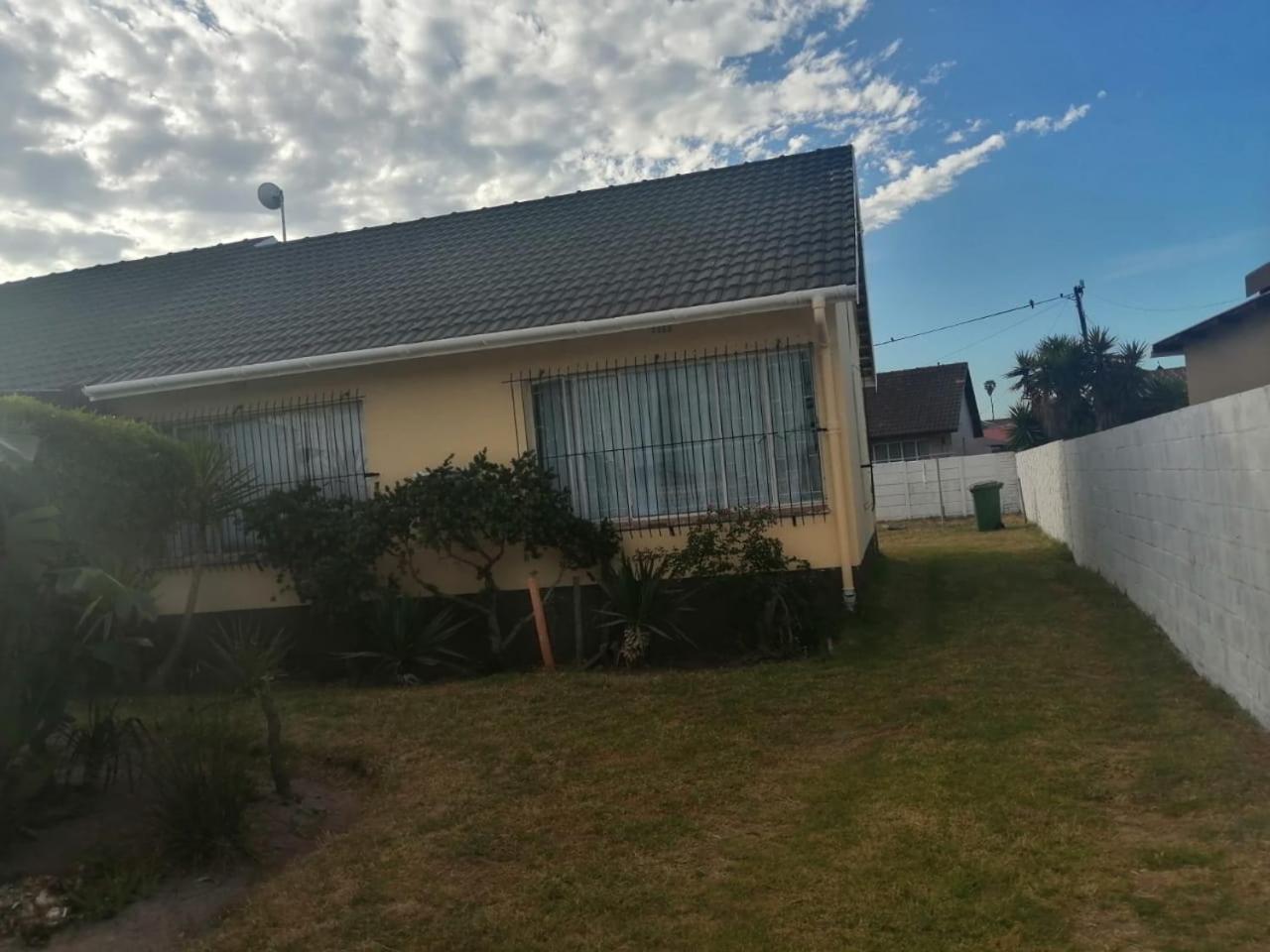 Spacious 1bed + braai 13km to Paternoster beach view 2
