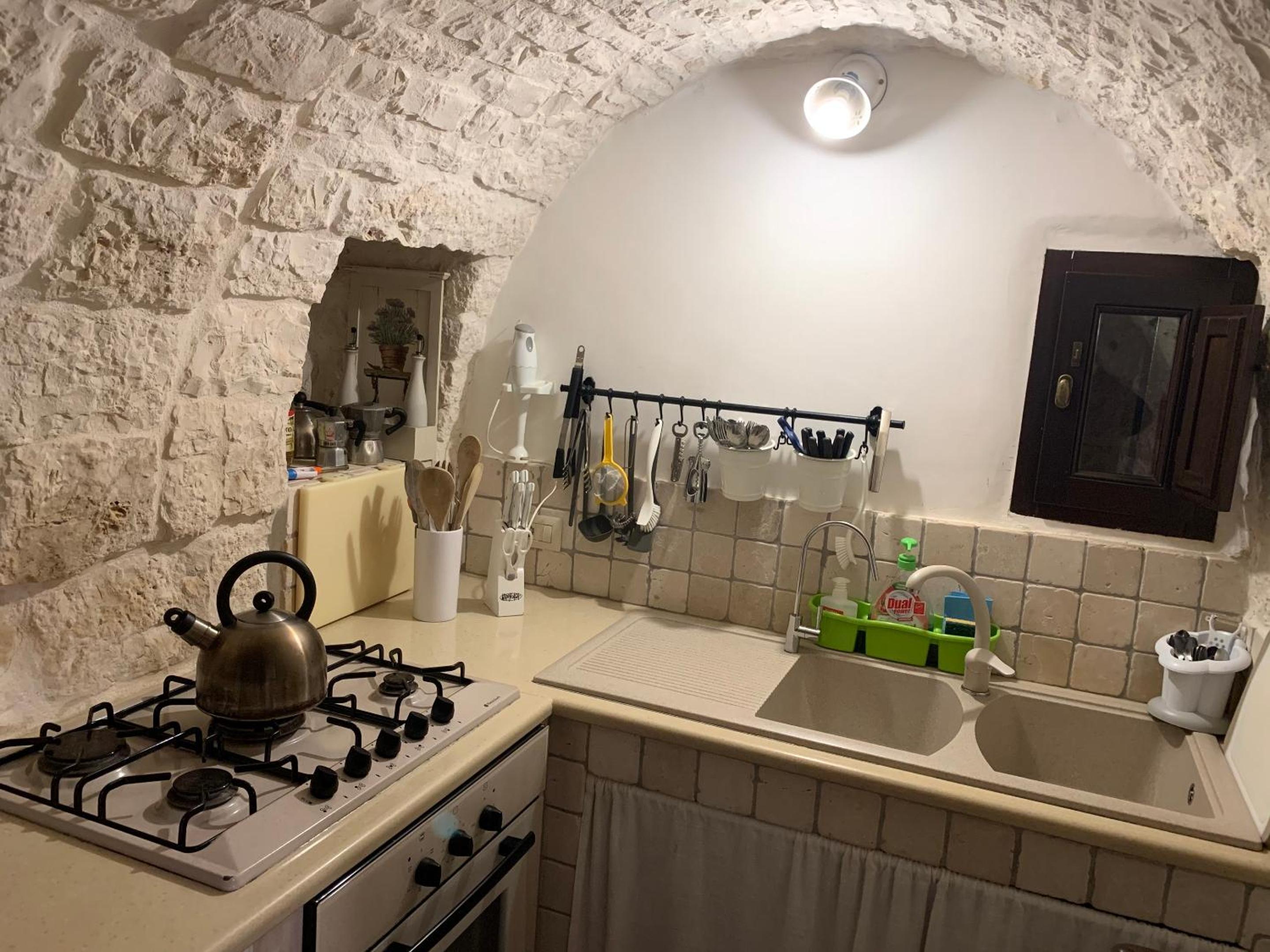 Spacious Villa with Private Pool in Castellana Grotte view 5