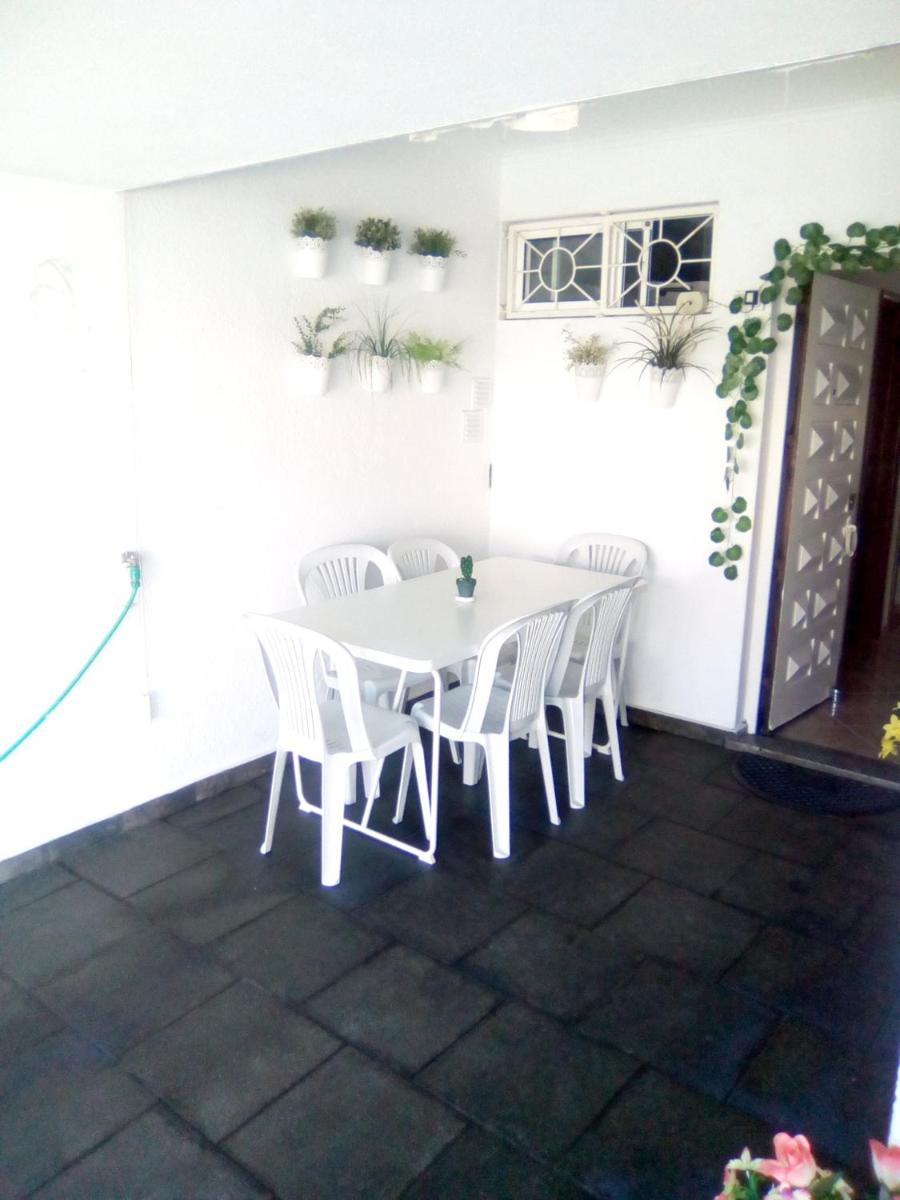 4 bedrooms house with shared pool furnished garden and wifi at Corroios 4 km away from the beach