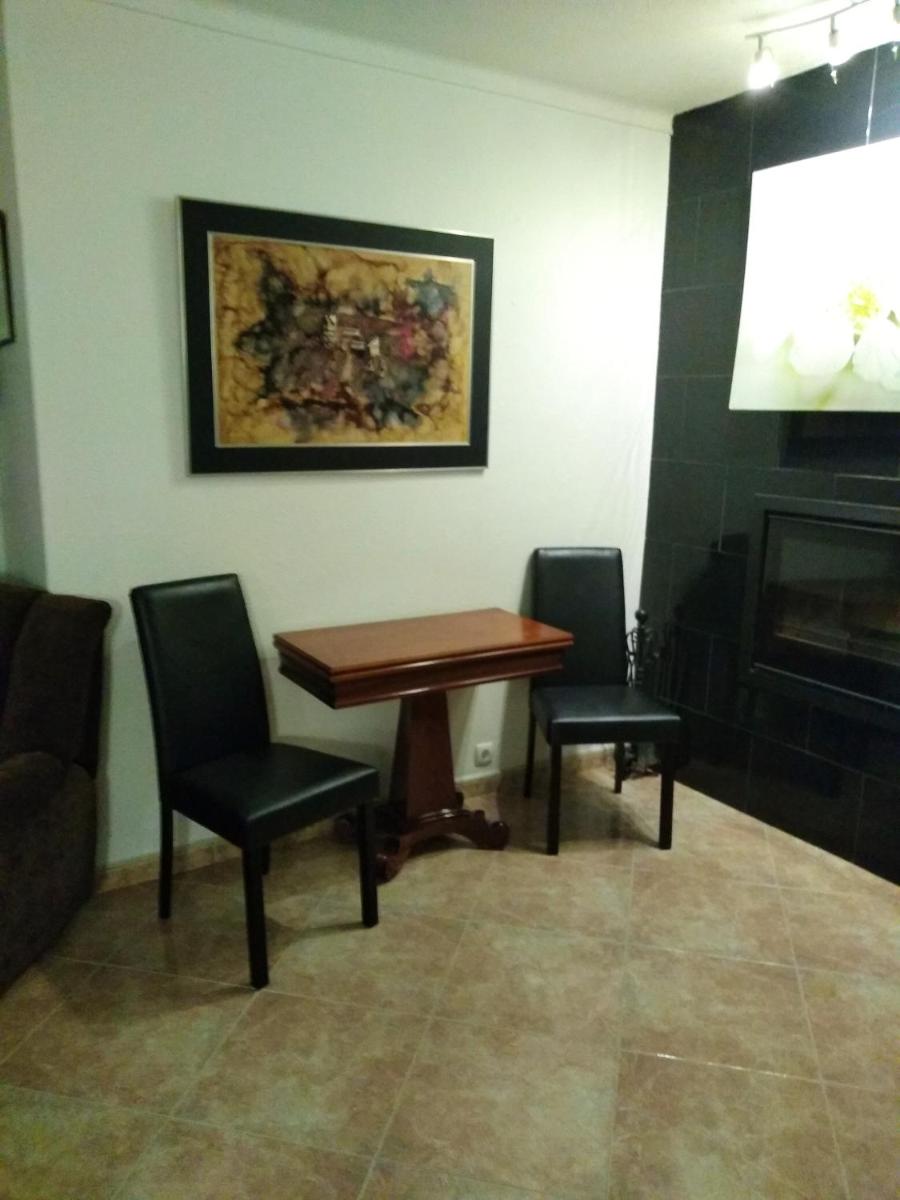 4 bedrooms house with shared pool furnished garden and wifi at Corroios 4 km away from the beach