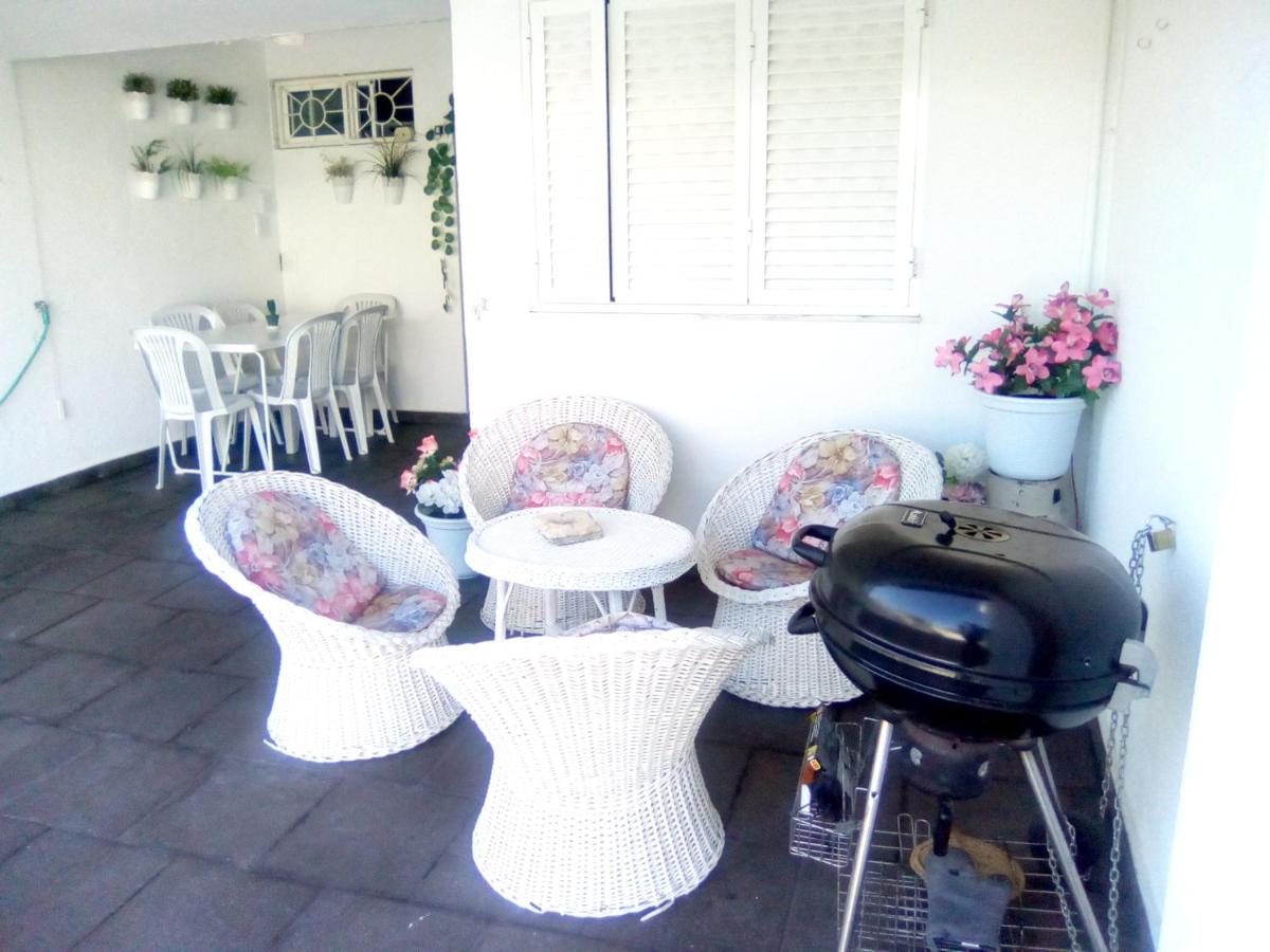 4 bedrooms house with shared pool furnished garden and wifi at Corroios 4 km away from the beach