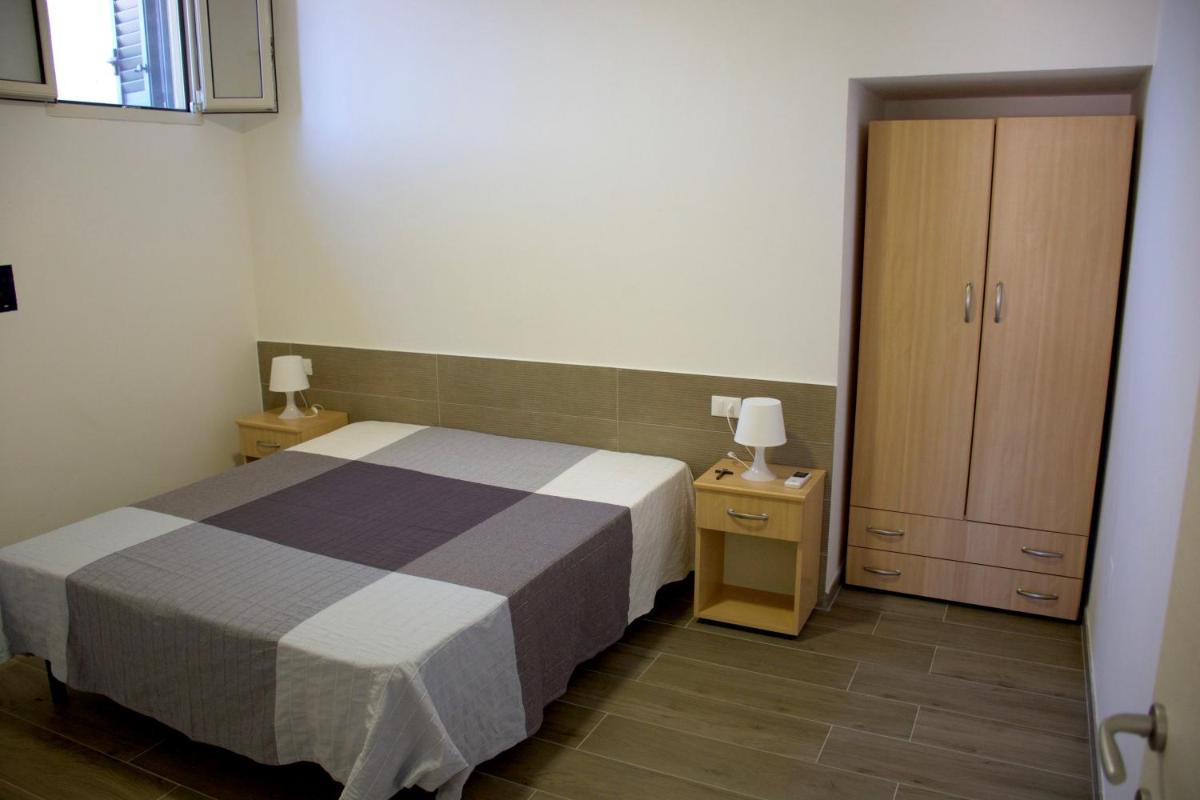 One bedroom appartement at Vieste 700 m away from the beach with furnished garden