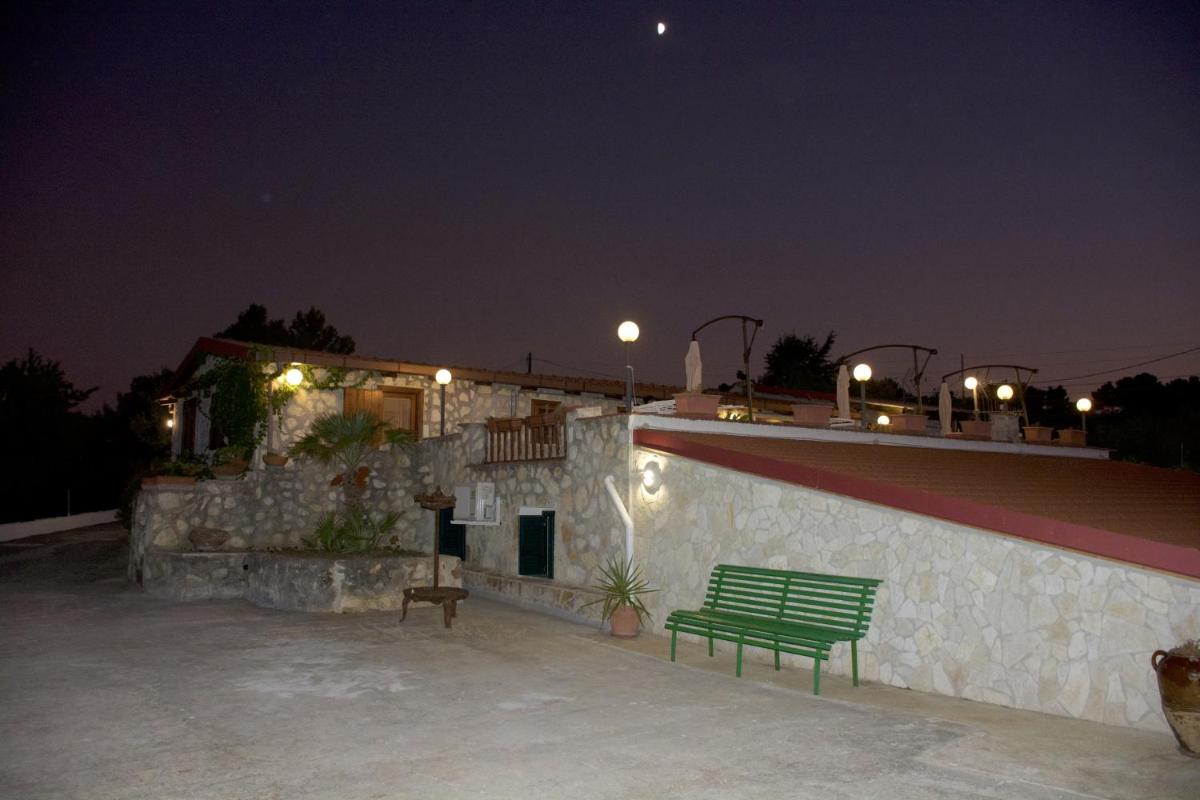 One bedroom appartement at Vieste 700 m away from the beach with furnished garden