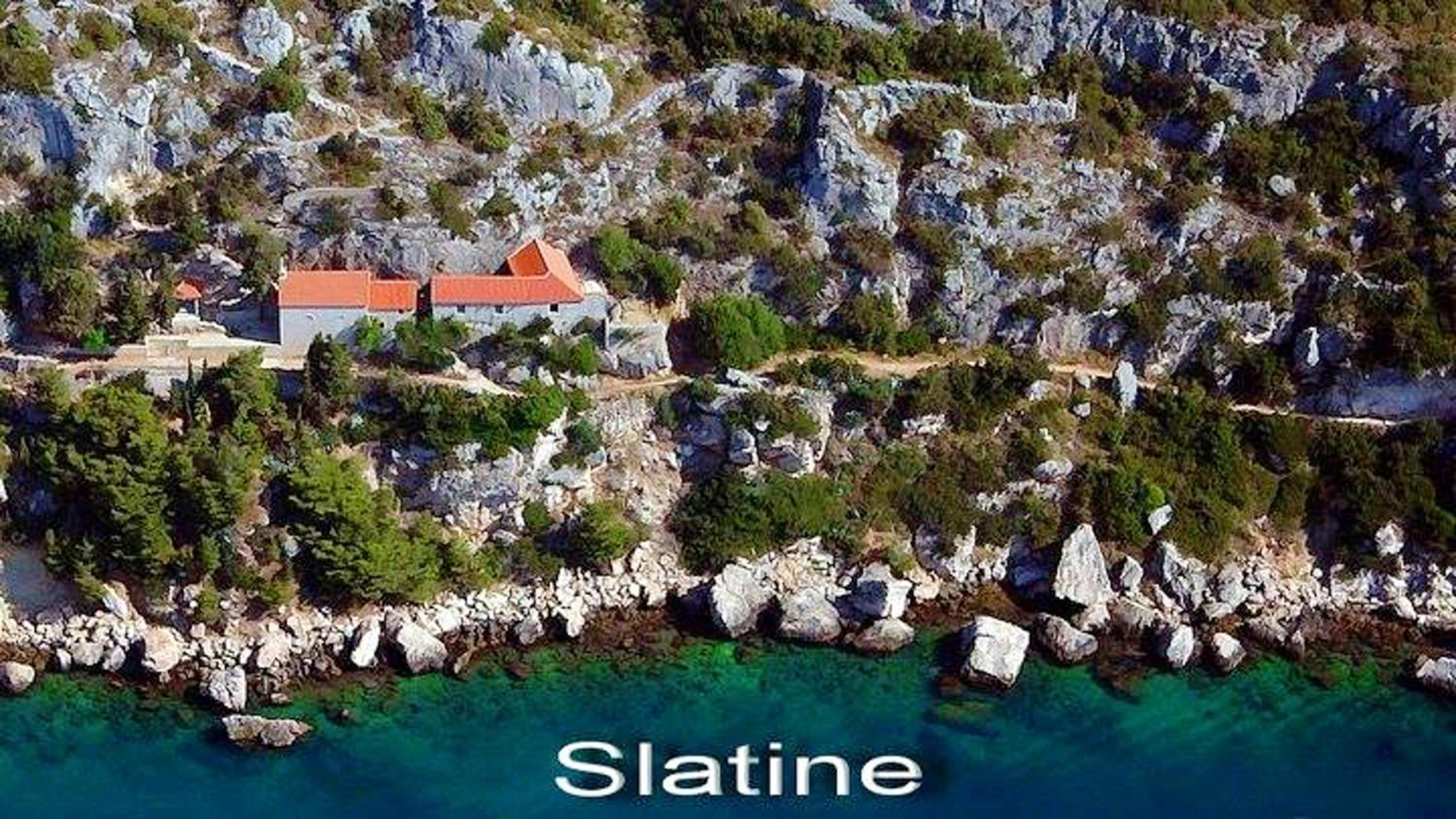 Charming Apartment in Slatine with Sea View – 45 m²