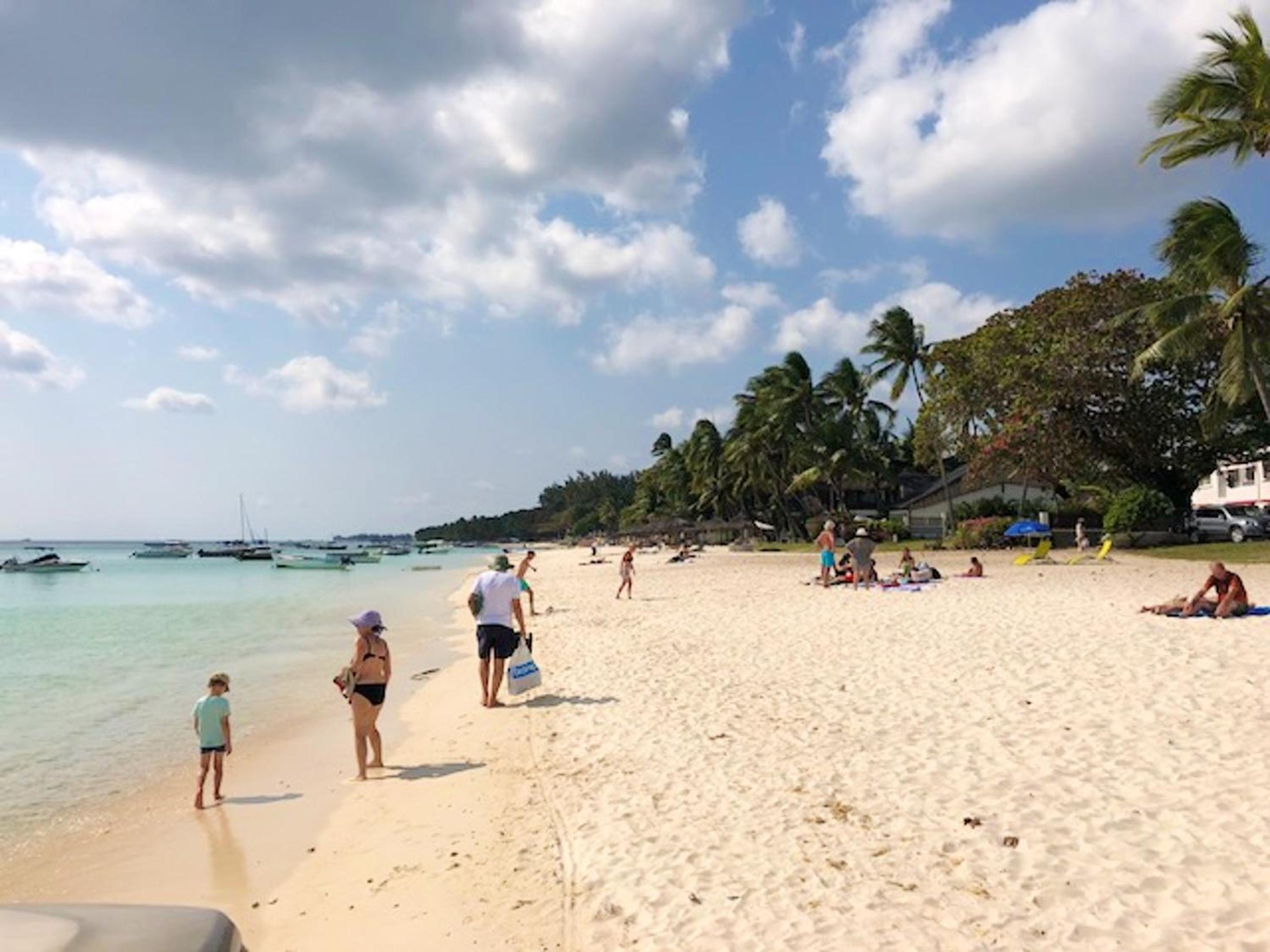 Charming house in Trou aux Biches with direct beach access
