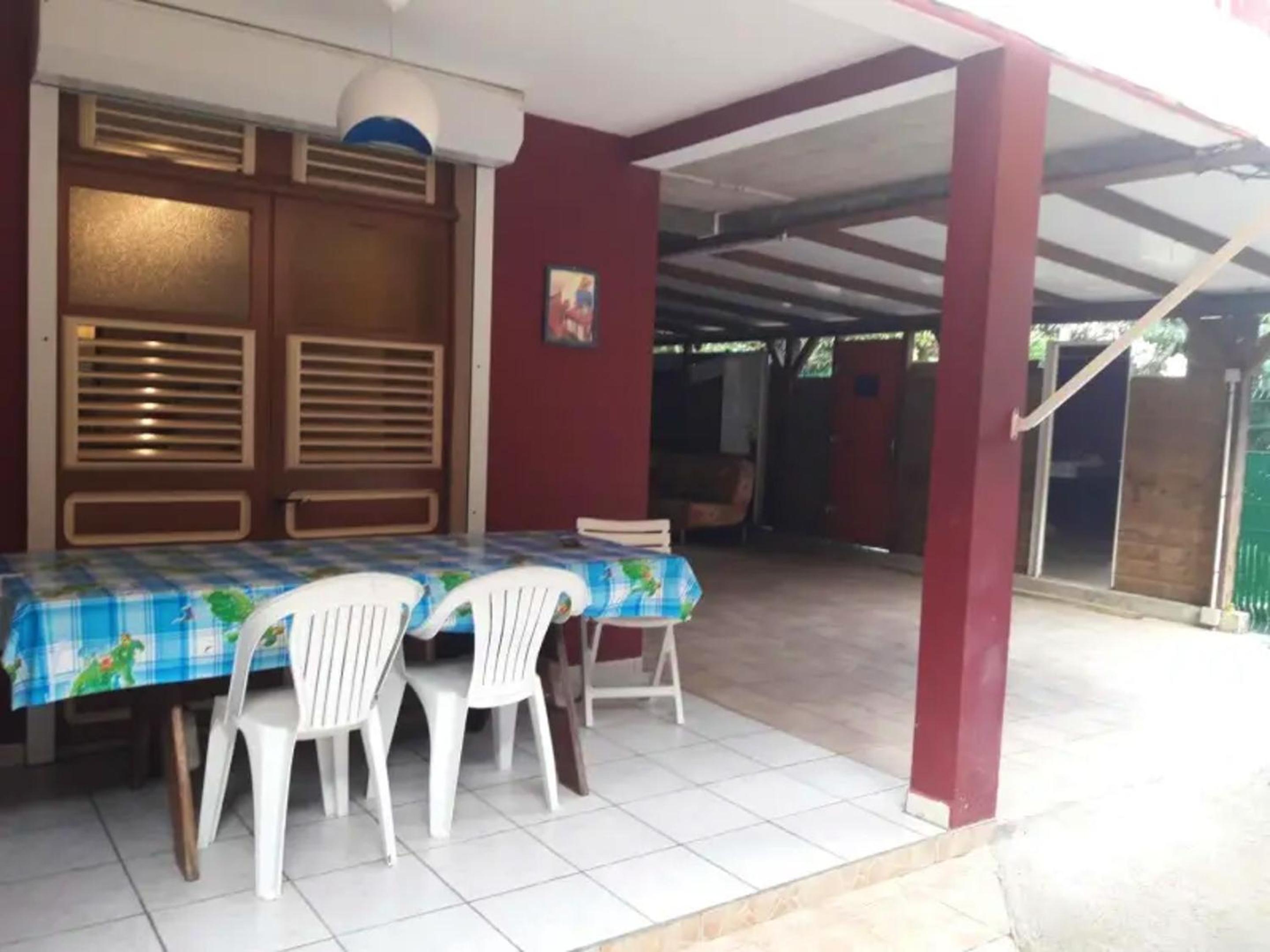 Appartement moderne à Le Lamentin avec jardin clos, 110 m² view 2