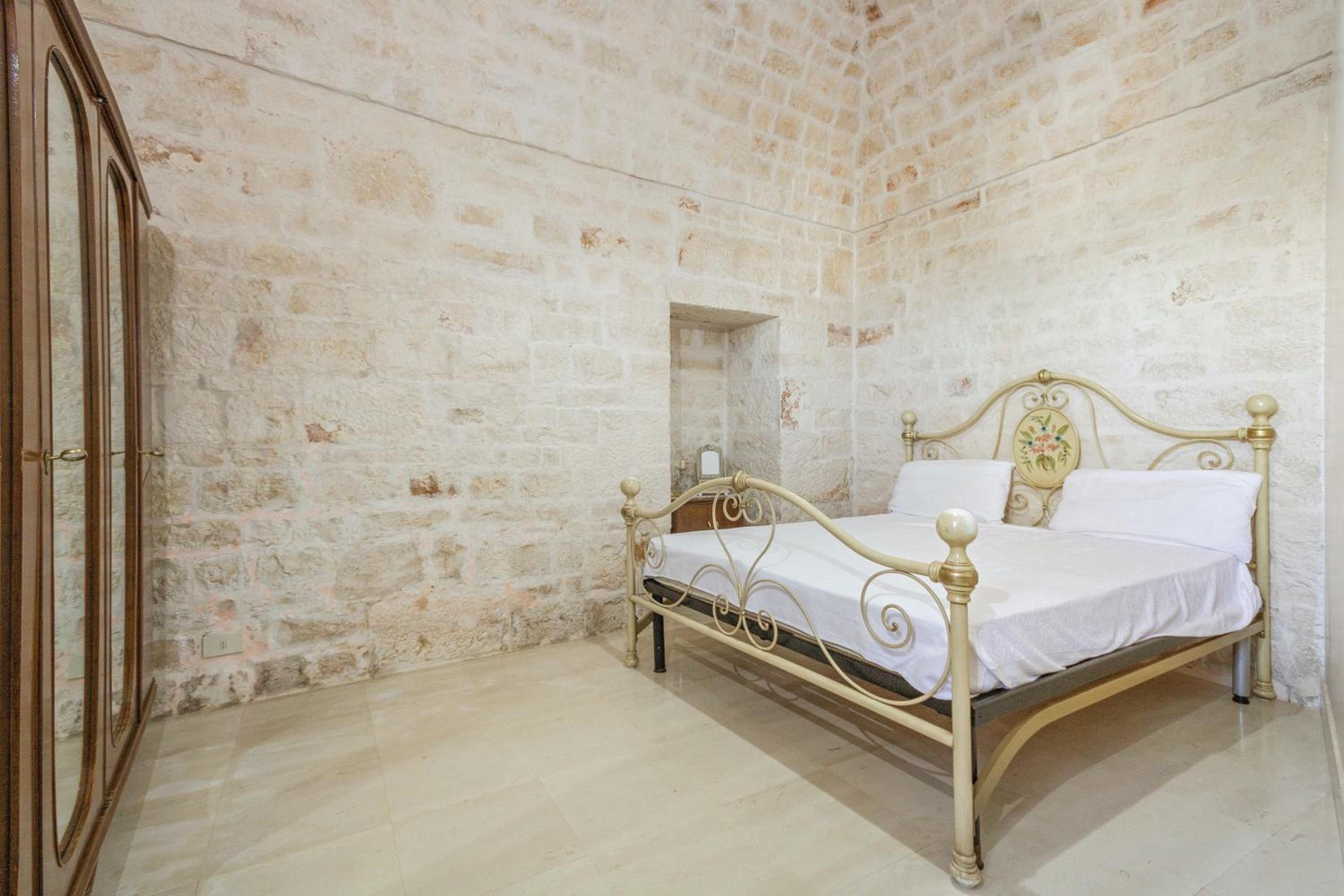 Charming house near Monopoli with terrace view 2