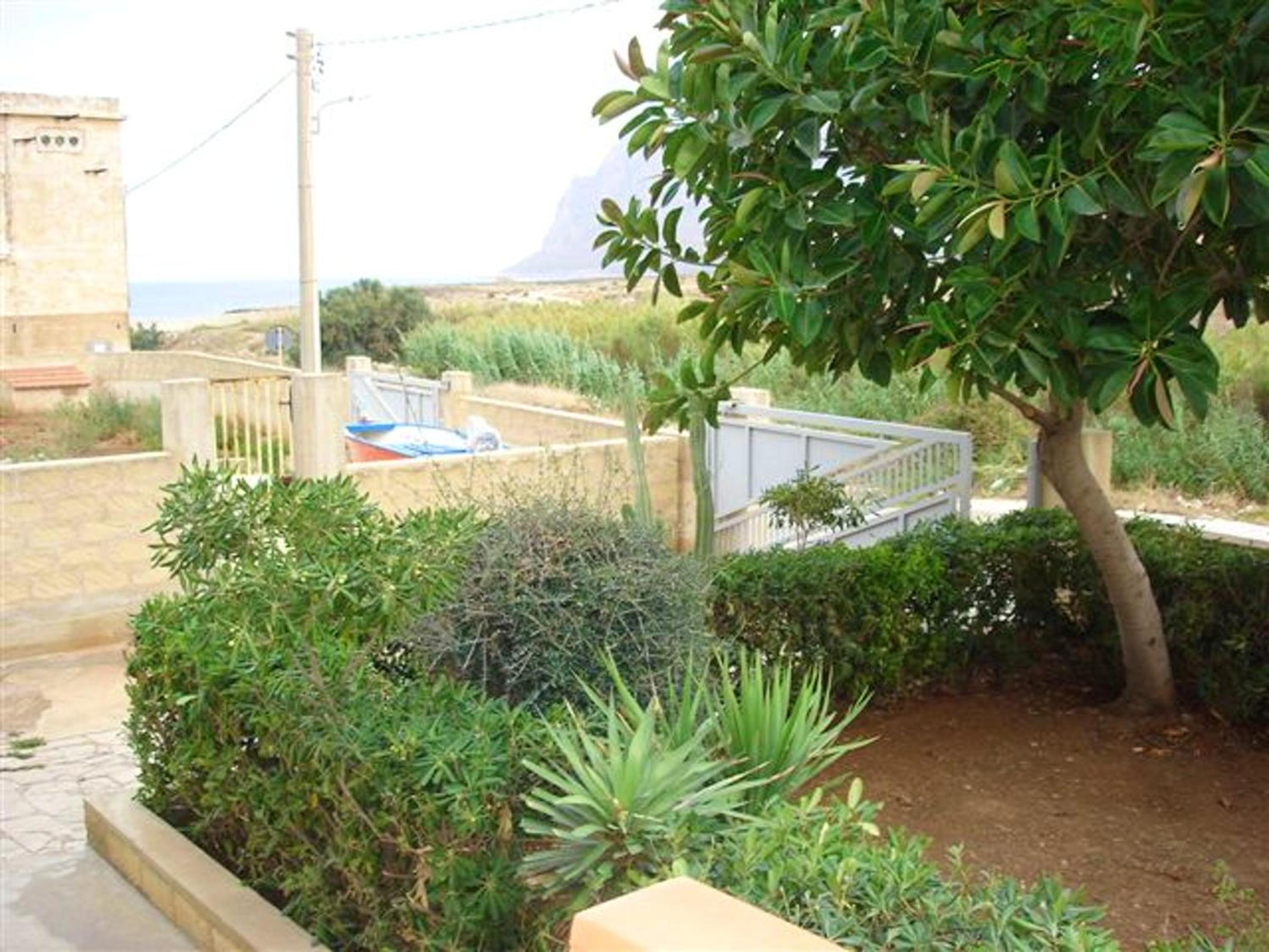 Refined apartment in Valderice with sea view 80 sqm view 5