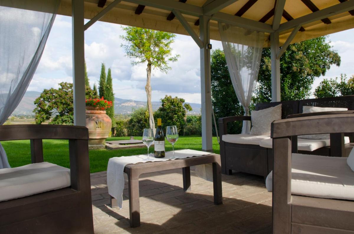 12 bedrooms mansion with city view private pool and enclosed garden at Cortona