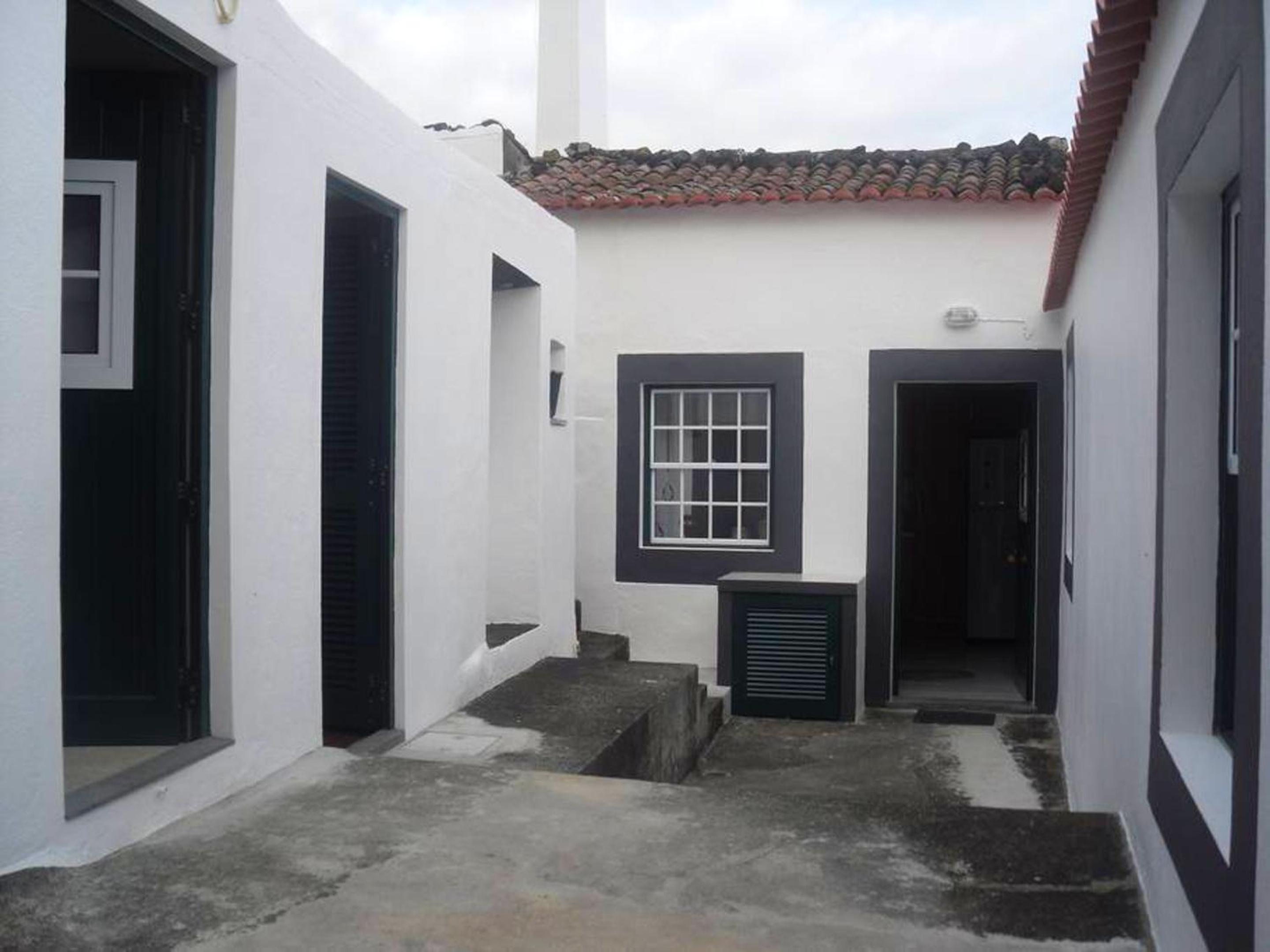 House with sea view in Santo Amaro, 212 sq m, terrace view 5