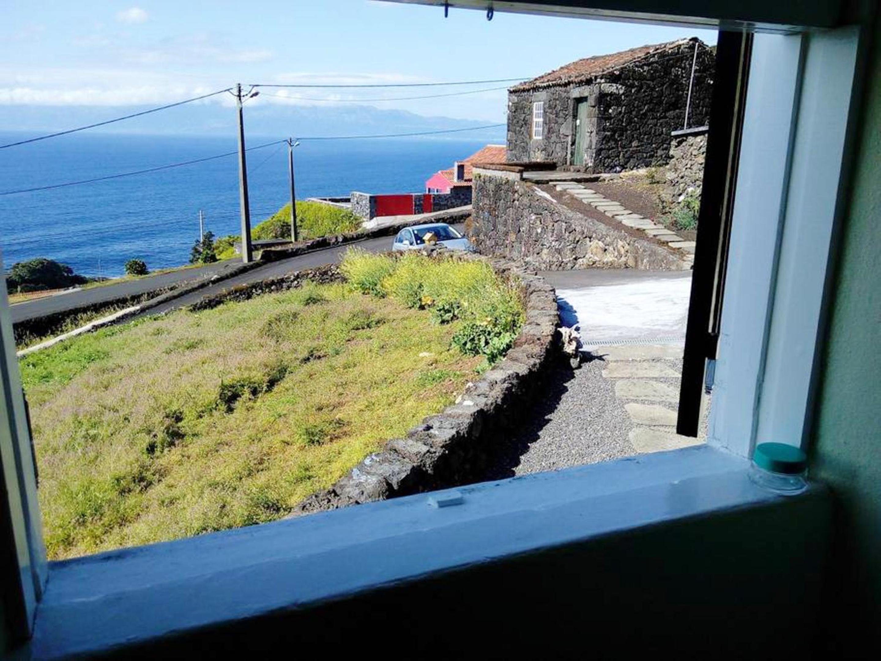 House with sea view in Santo Amaro, 212 sq m, terrace view 4