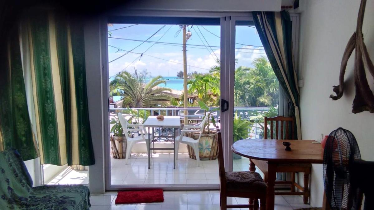 One bedroom appartement at Grand Baie 200 m away from the beach with sea view and furnished balcony view 2