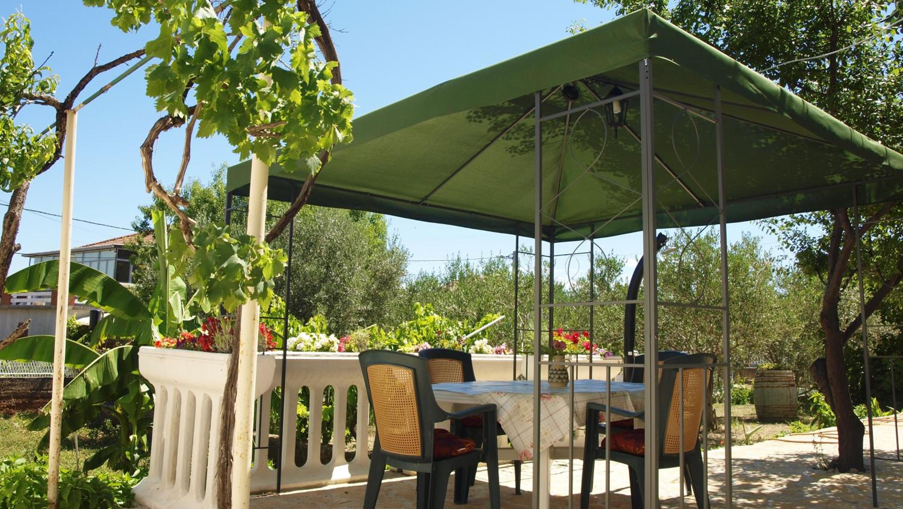 Enjoy a cozy apartment in Slatine 65 m² with terrace view 2