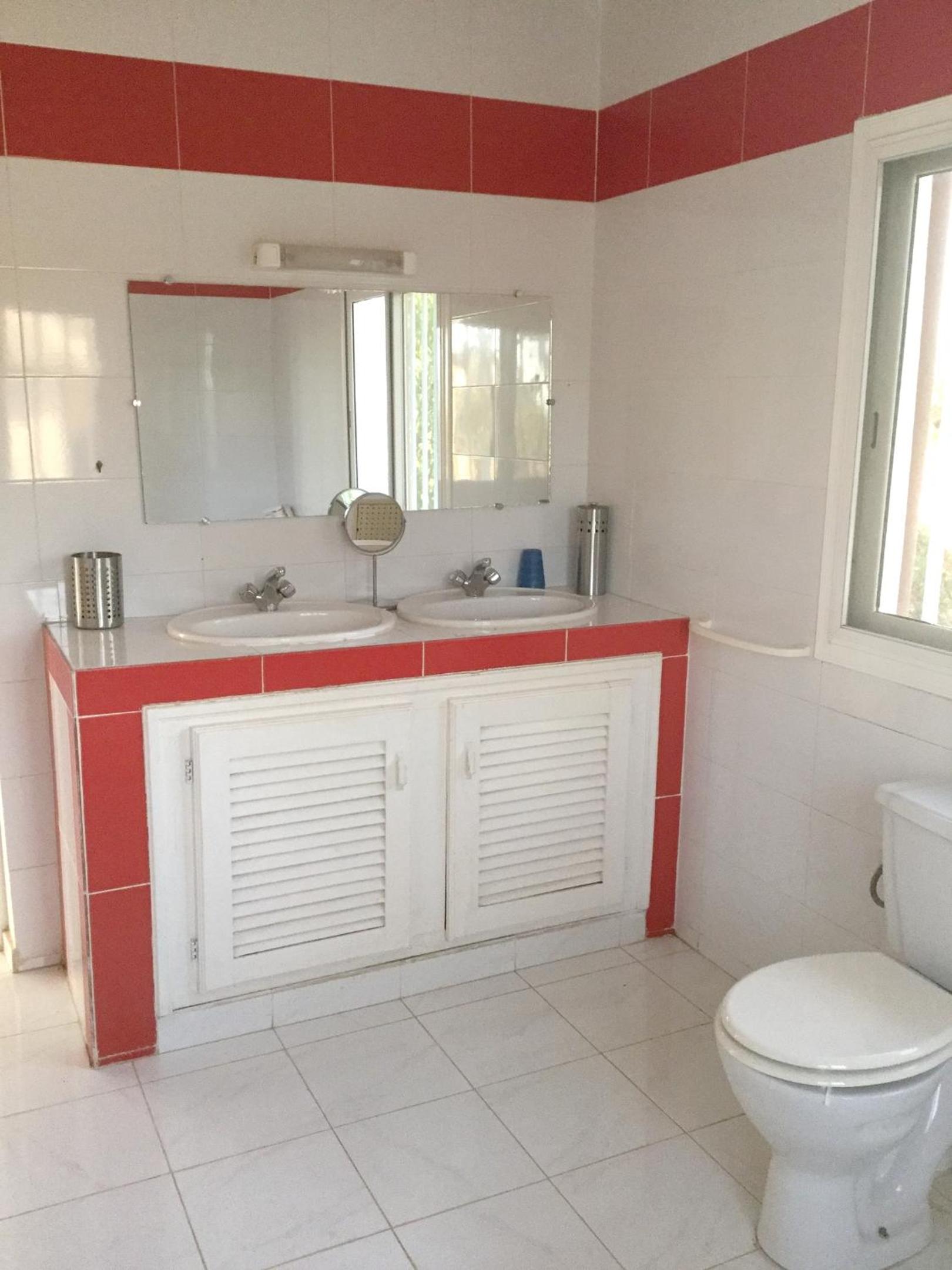 Bright apartment with sea view and garden in Ouoran, 100 m² view 4