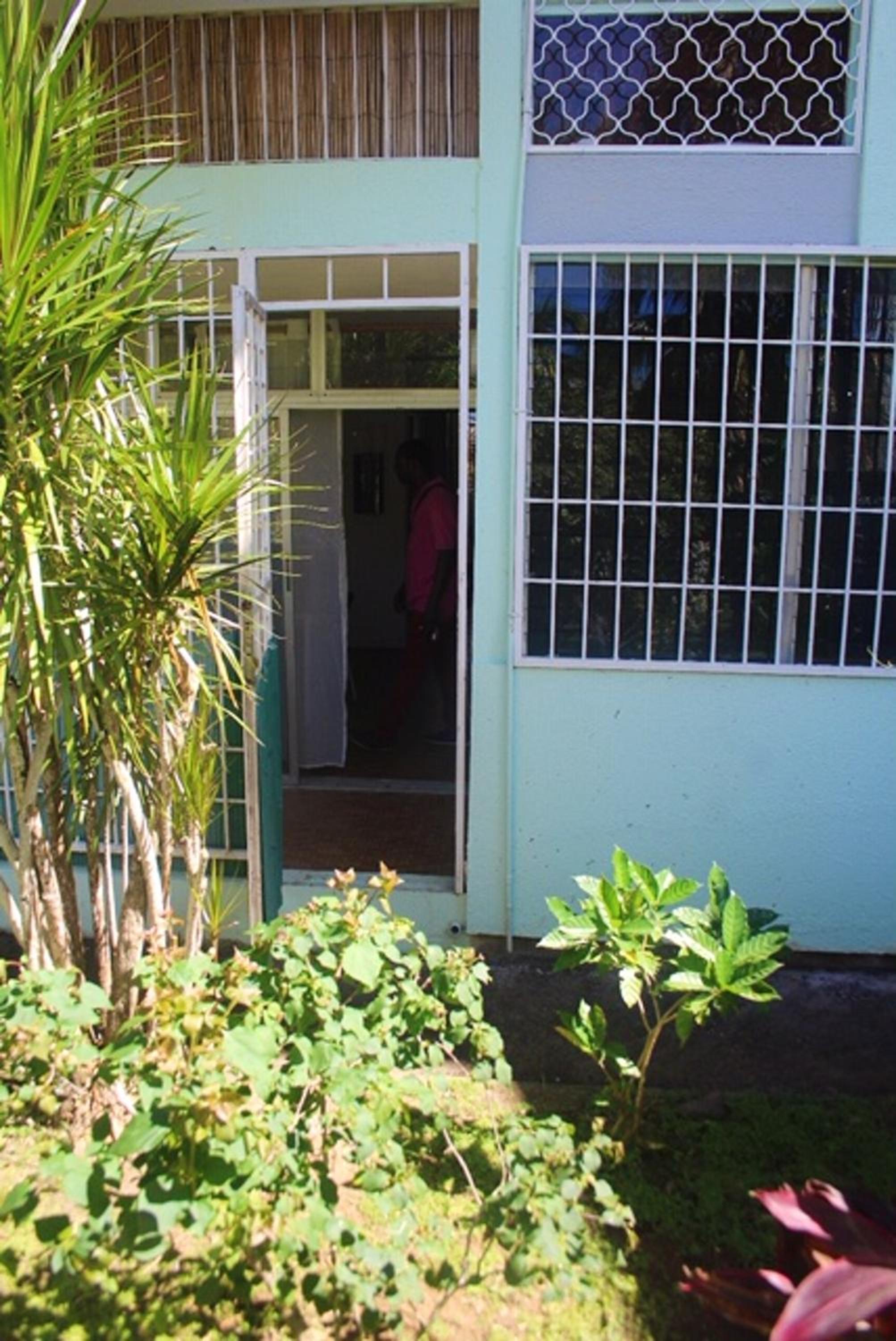 Appartement moderne à Les Trois Ilets, 40 m², vue jardin view 4