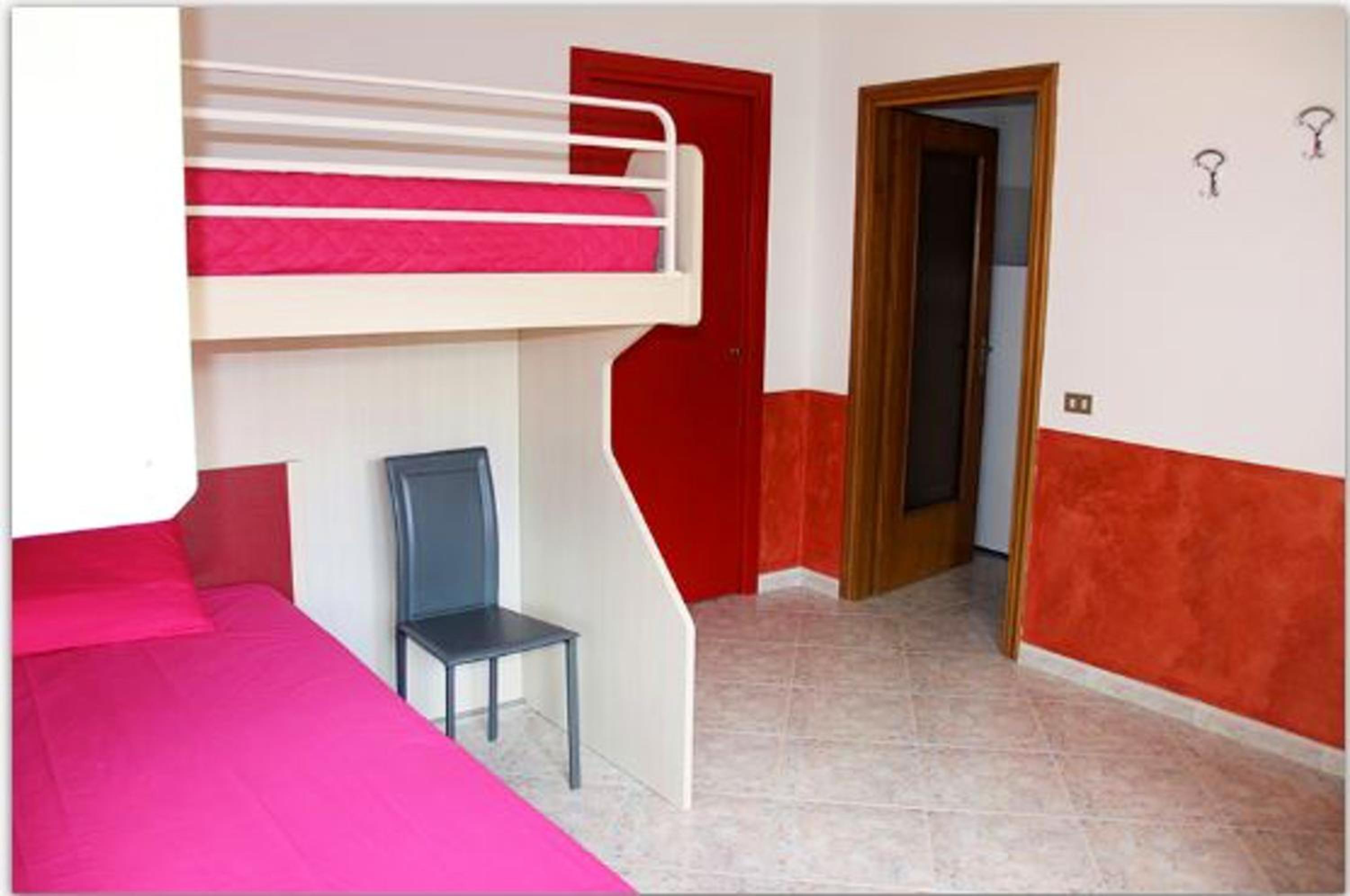 Cosy apartment in Calvello, 45 sqm with included parking view 2